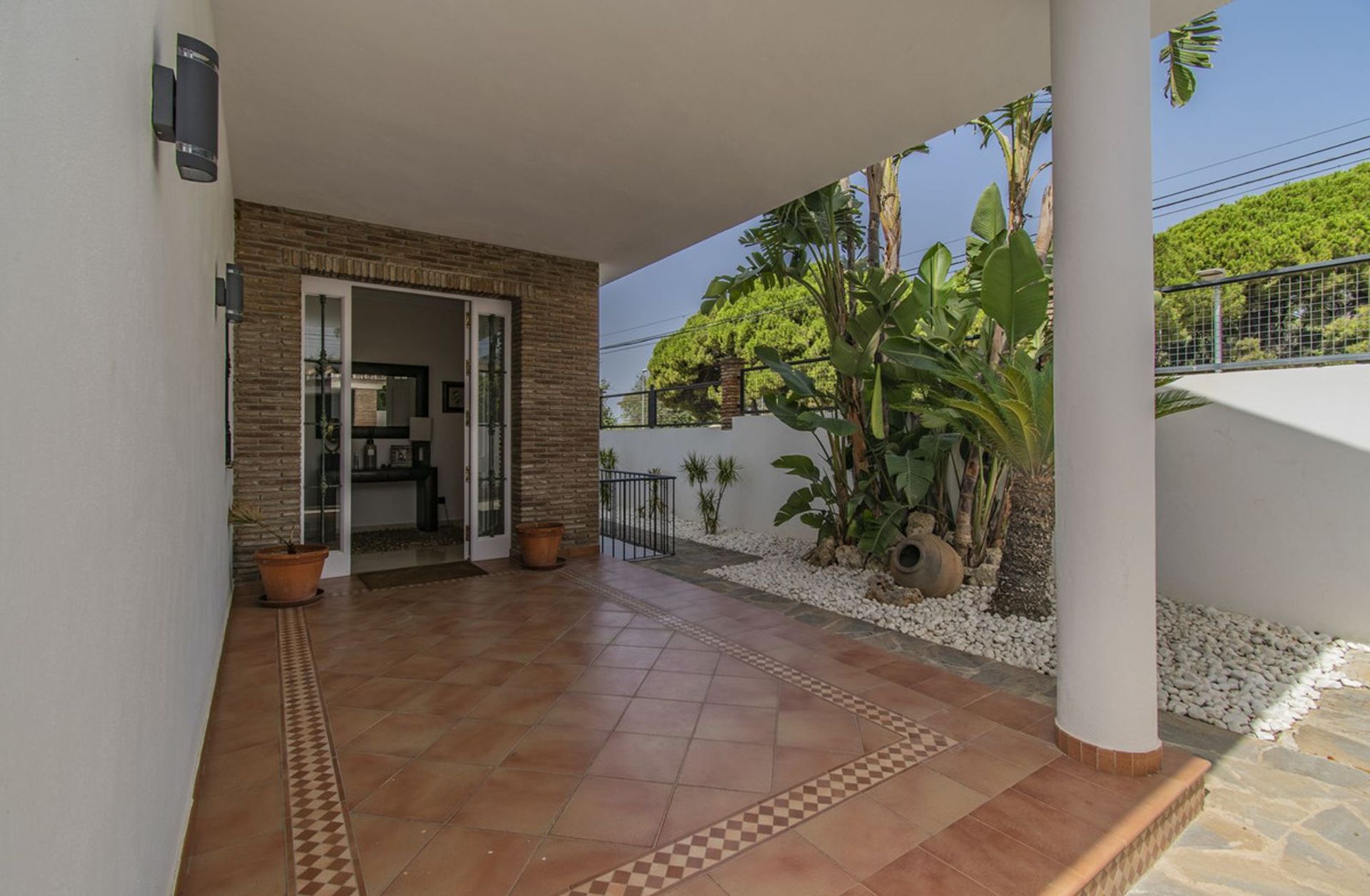 House in Marbella, Andalusia 10842543