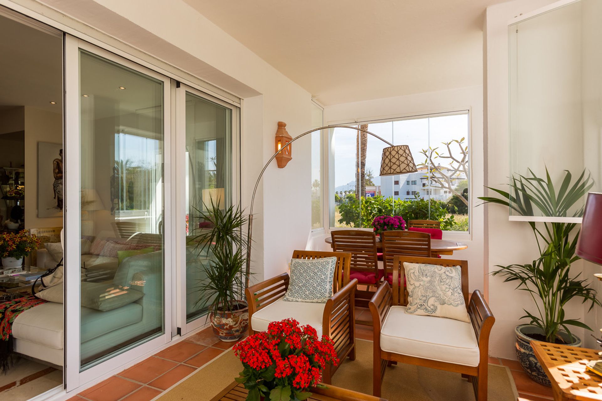 Condominium in Estepona, Andalusia 10842680