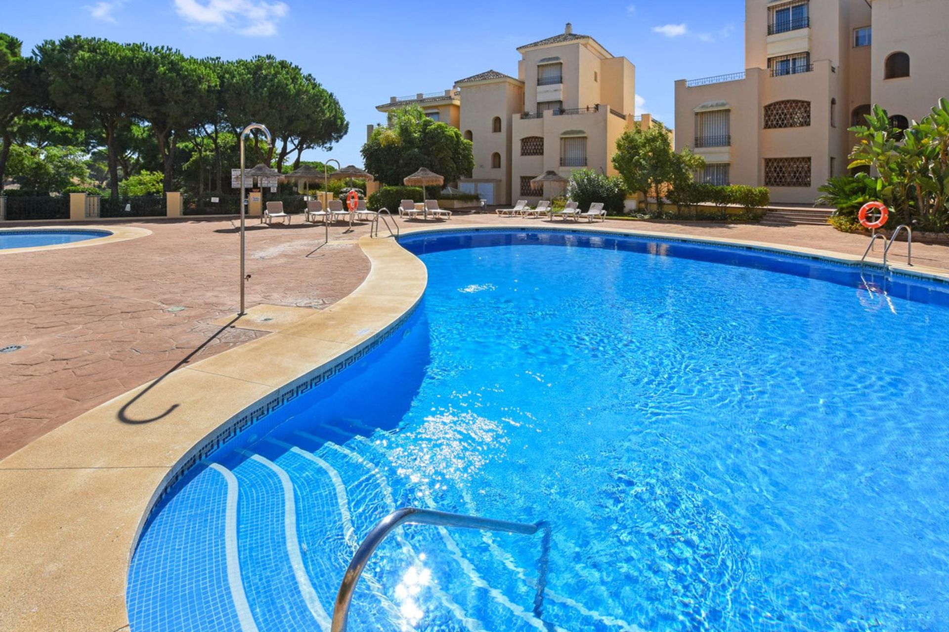 Condominium in Marbella, Andalucía 10842957