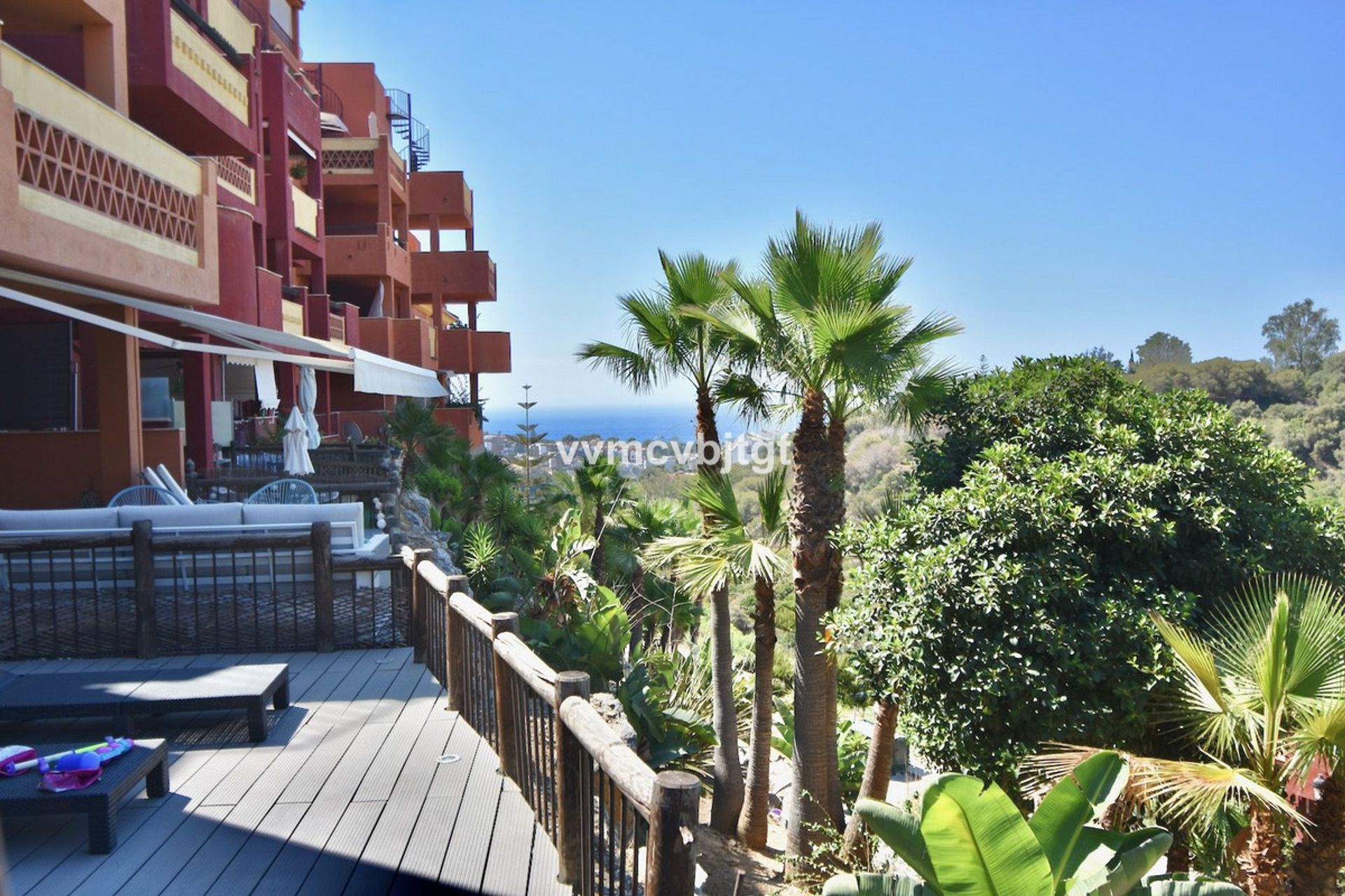 Condominium in Marbella, Andalucía 10843022