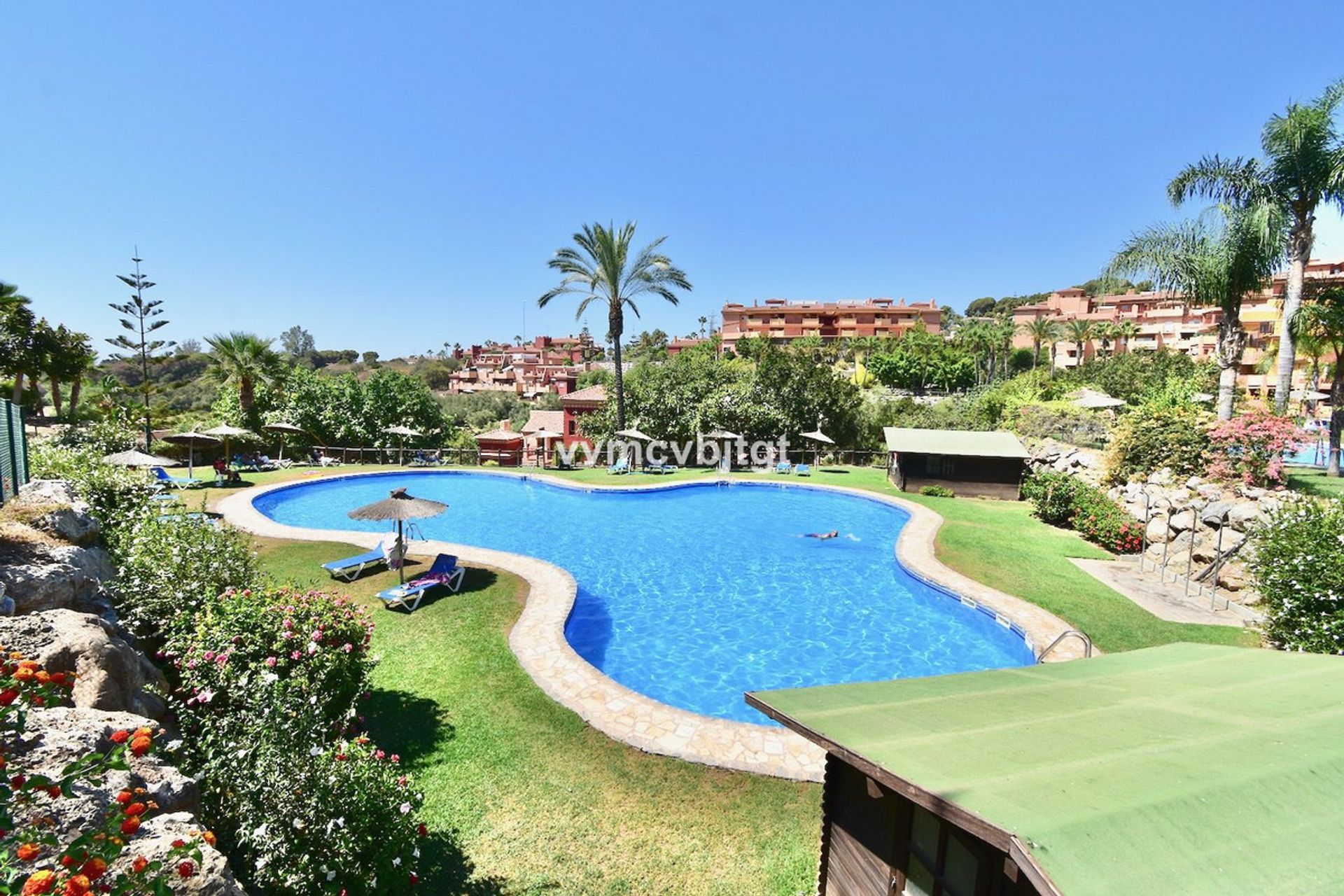 Condominium in Marbella, Andalucía 10843022