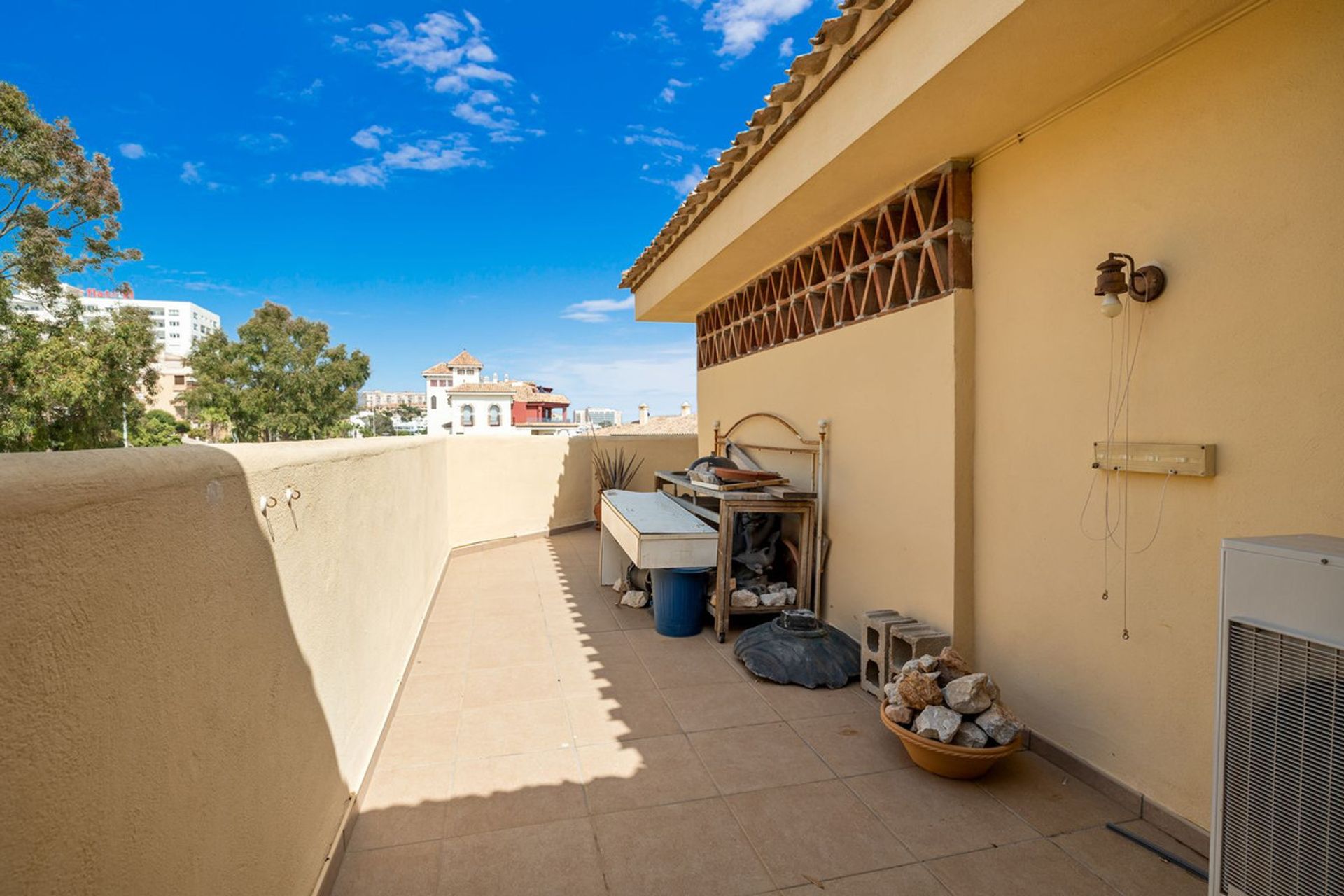 rumah dalam Benalmádena, Andalucía 10843090