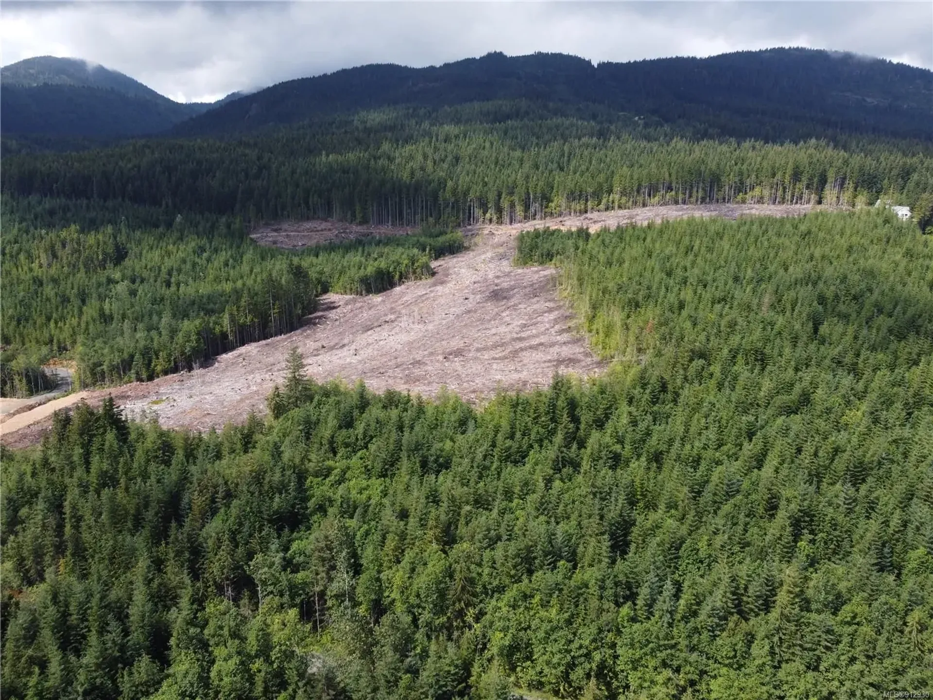 Земельные участки в , British Columbia 10843527