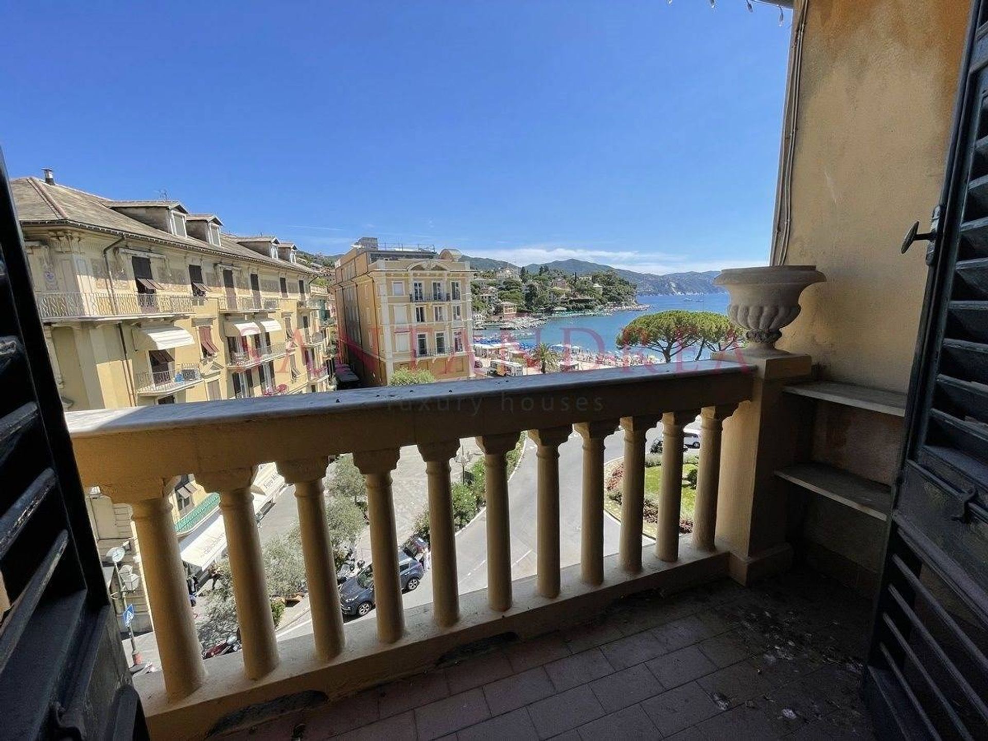 Condominium in Santa Margherita Ligure, Liguria 10843787