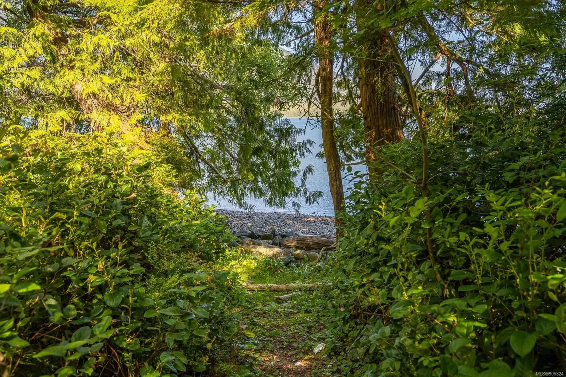 Condomínio no Tofino, British Columbia 10843931