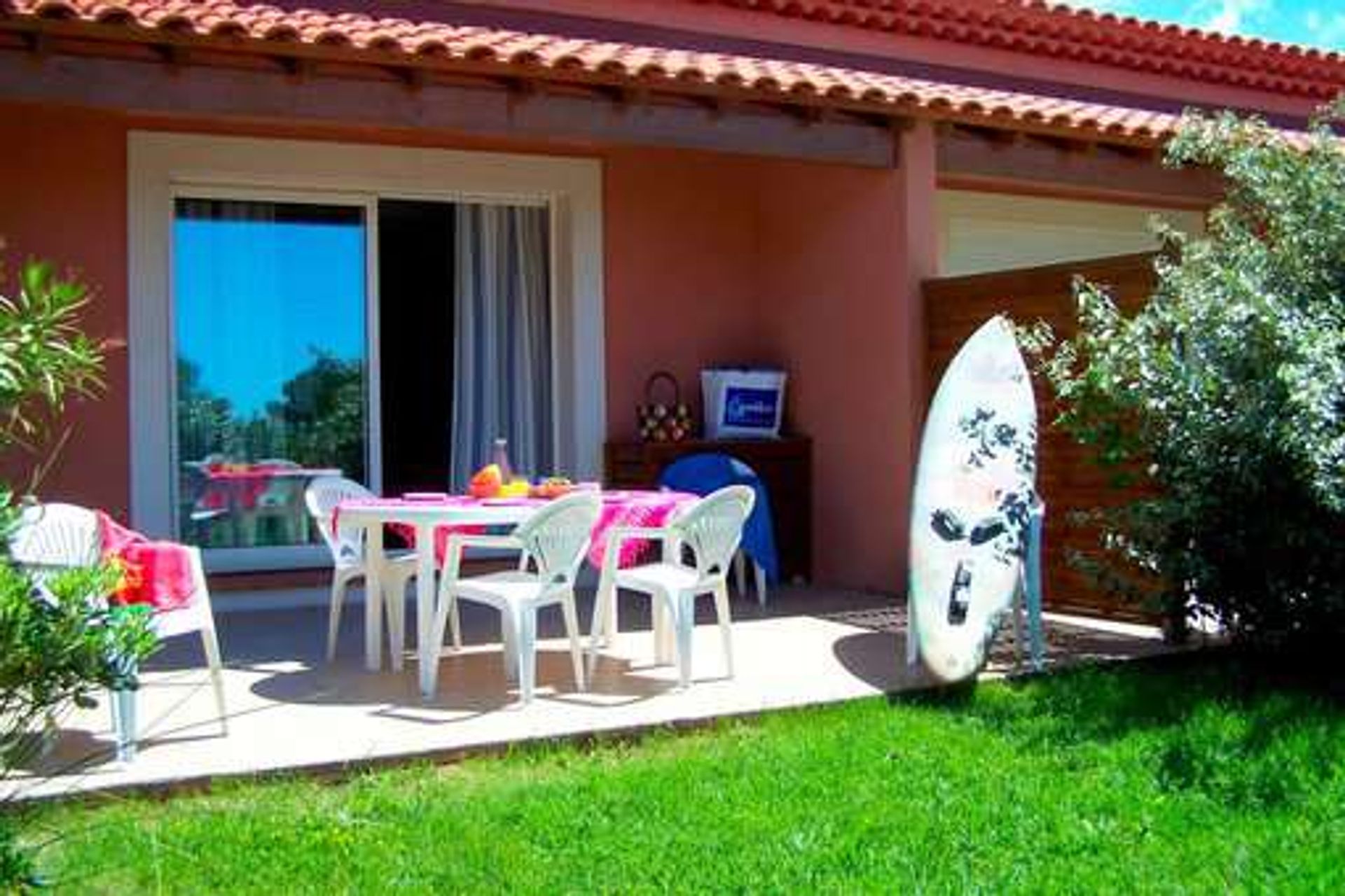 Condominium in Carro, Provence-Alpes-Côte d'Azur 10843943