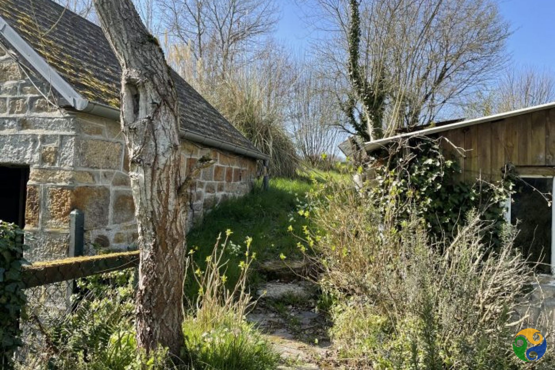 rumah dalam La Chapelle-Biche, Normandy 10843960