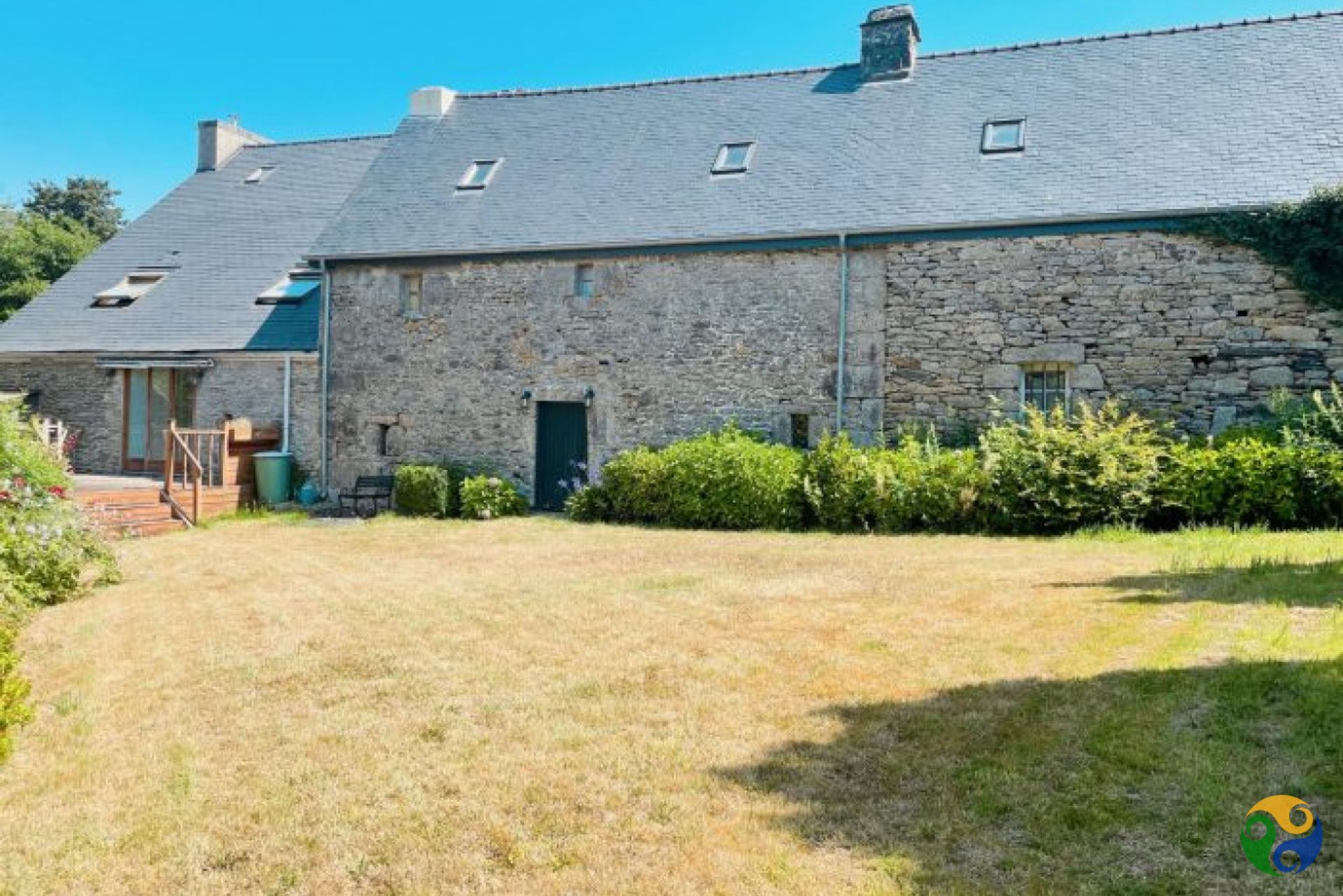 Condominio en La Feuillée, Brittany 10843977