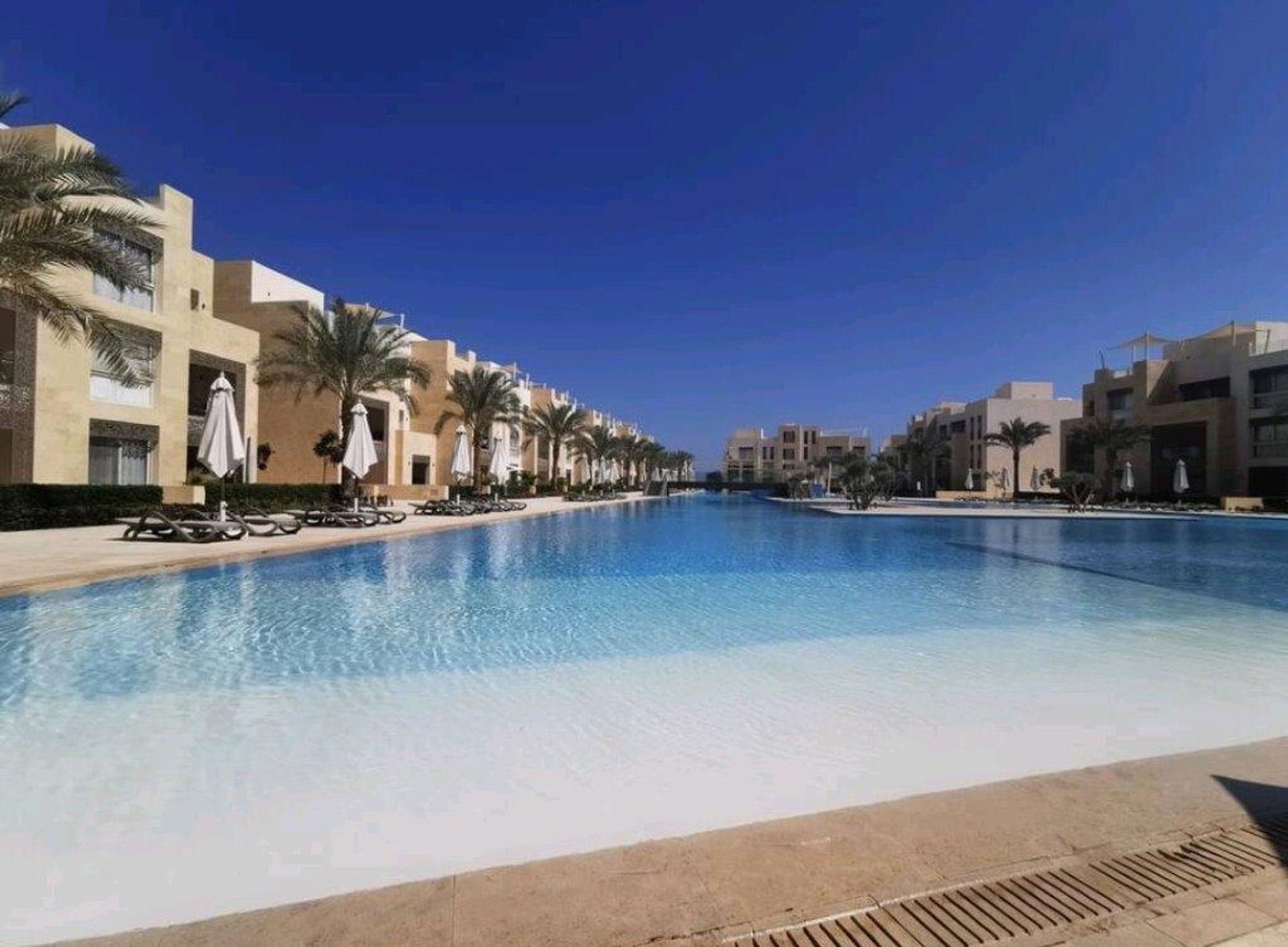 Condominium dans Al Ghardaqah, Al Baḩr al Aḩmar 10844142