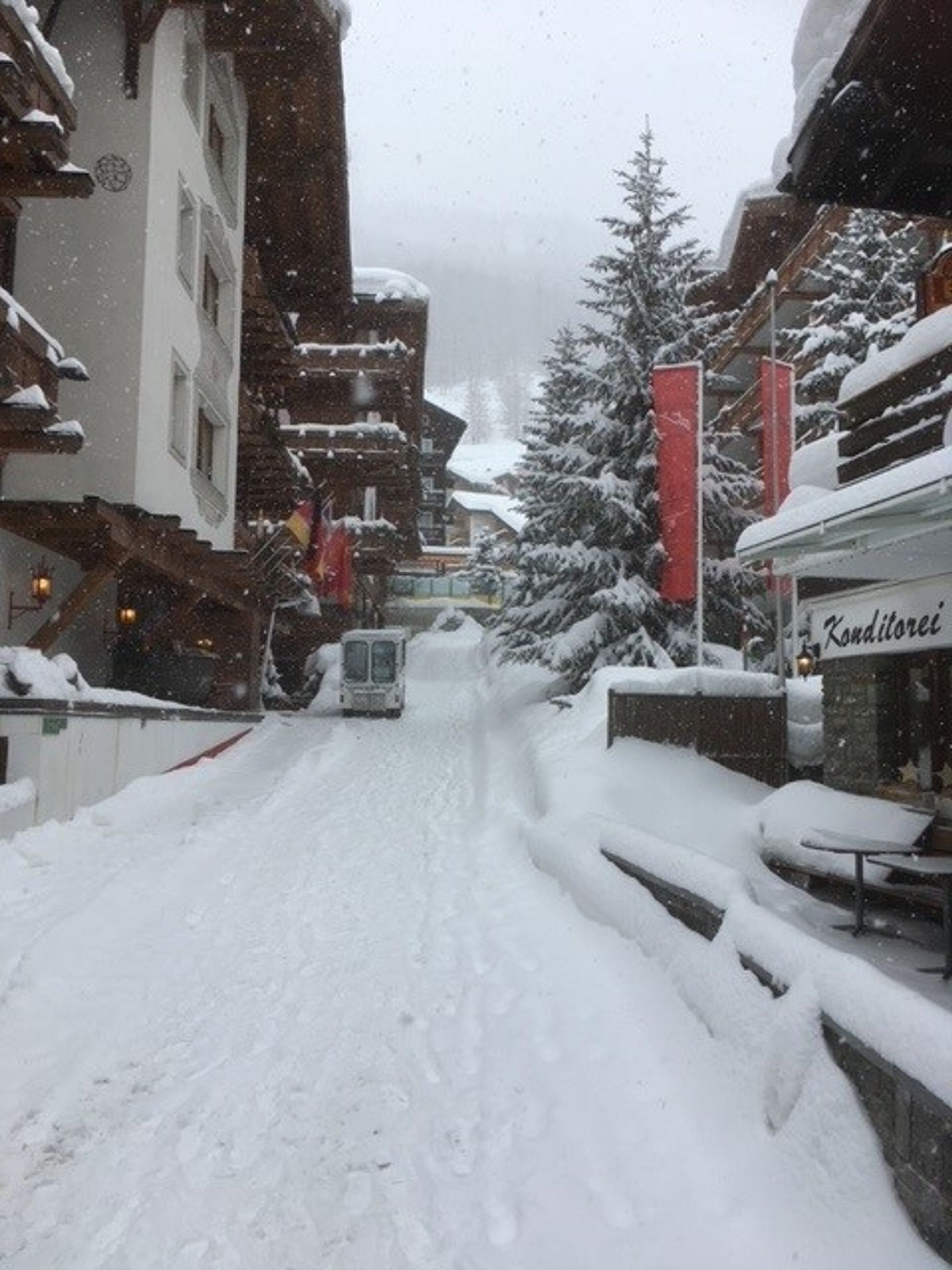 קוֹנדוֹמִינִיוֹן ב Saas-Fee, Wallis 10844155