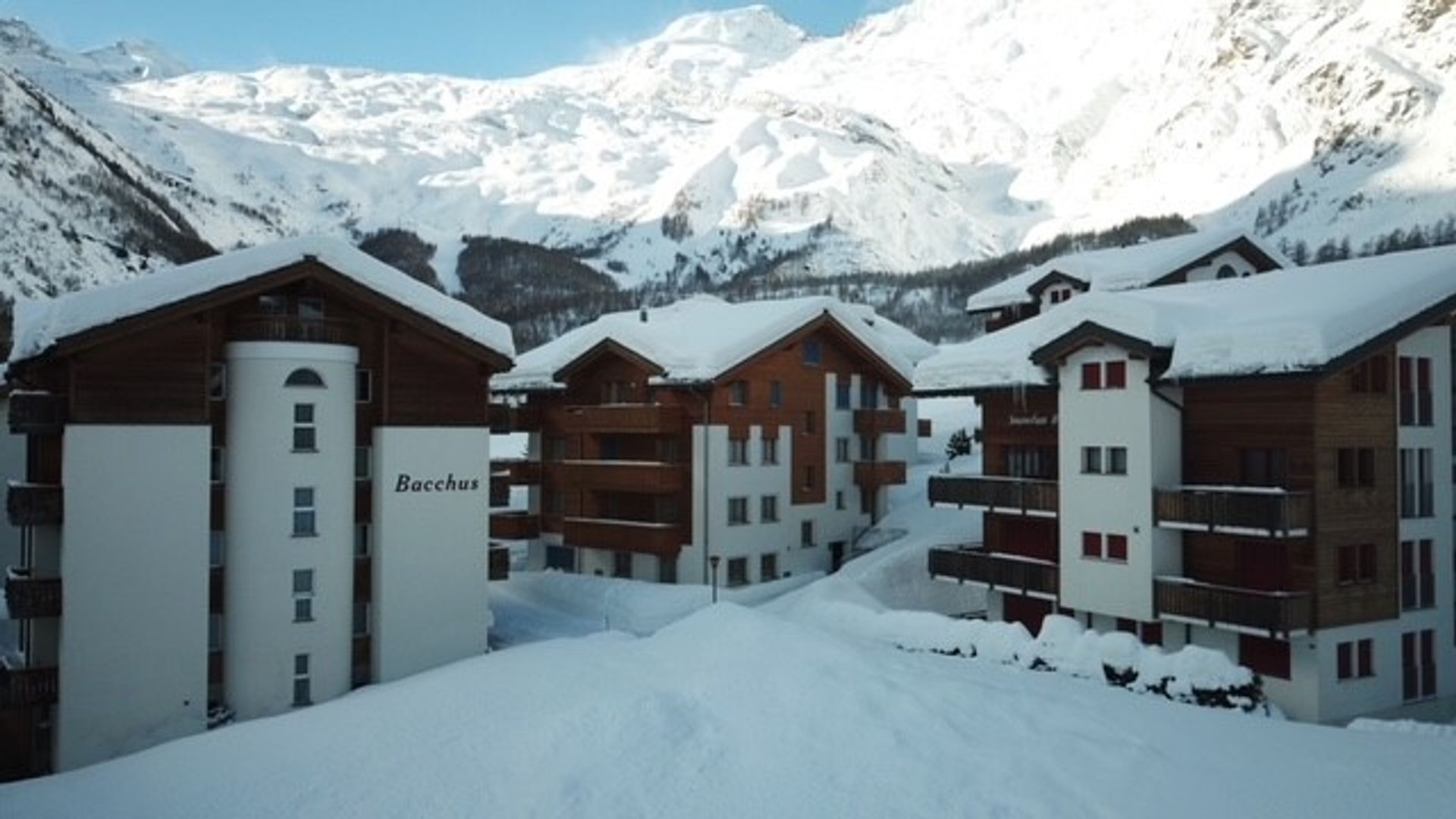 Kondominium w Saas-Fee, Wallis 10844155