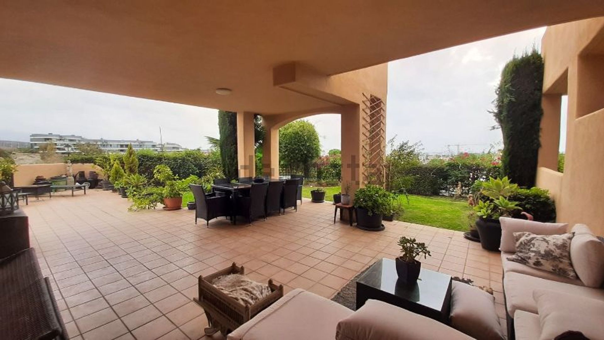 Condominium in Benahavis, Andalusia 10844168