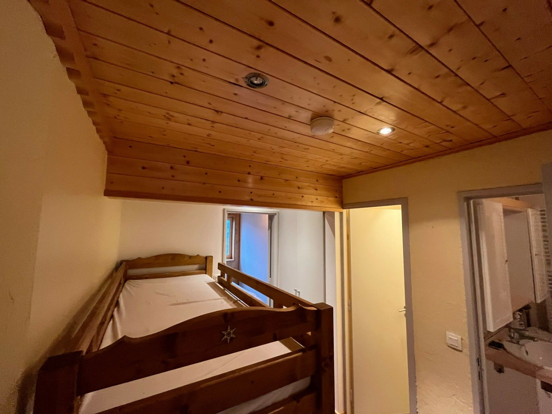 Condominium in Courchevel, Auvergne-Rhône-Alpes 10844203