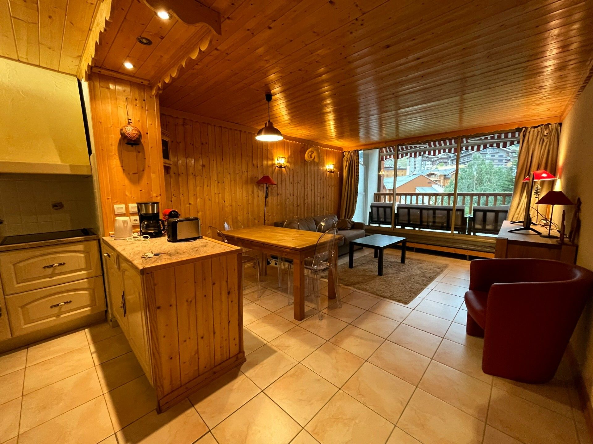 Condominio nel Courchevel, Alvernia-Rodano-Alpi 10844203