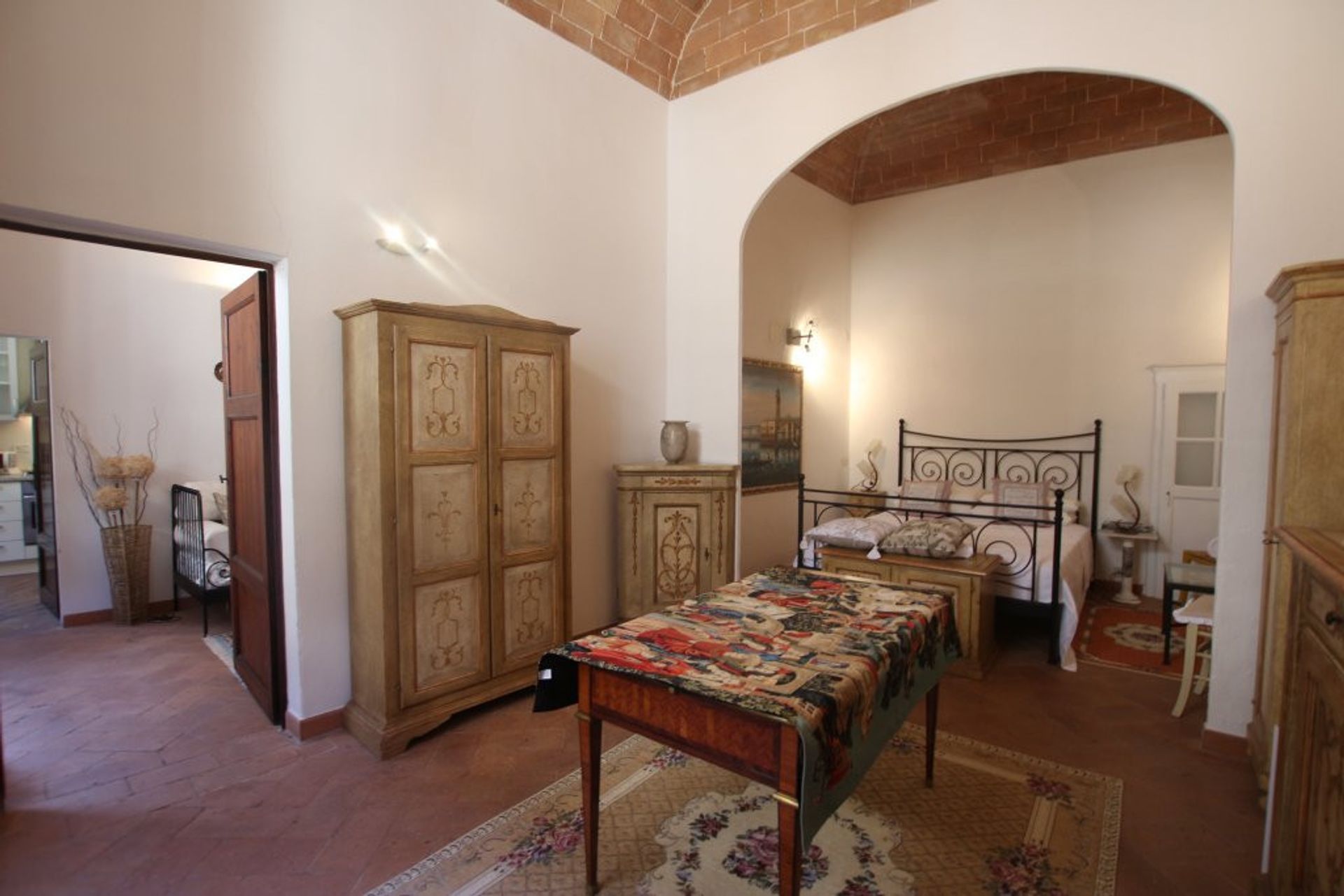 Condominium in Volterra, Tuscany 10844284