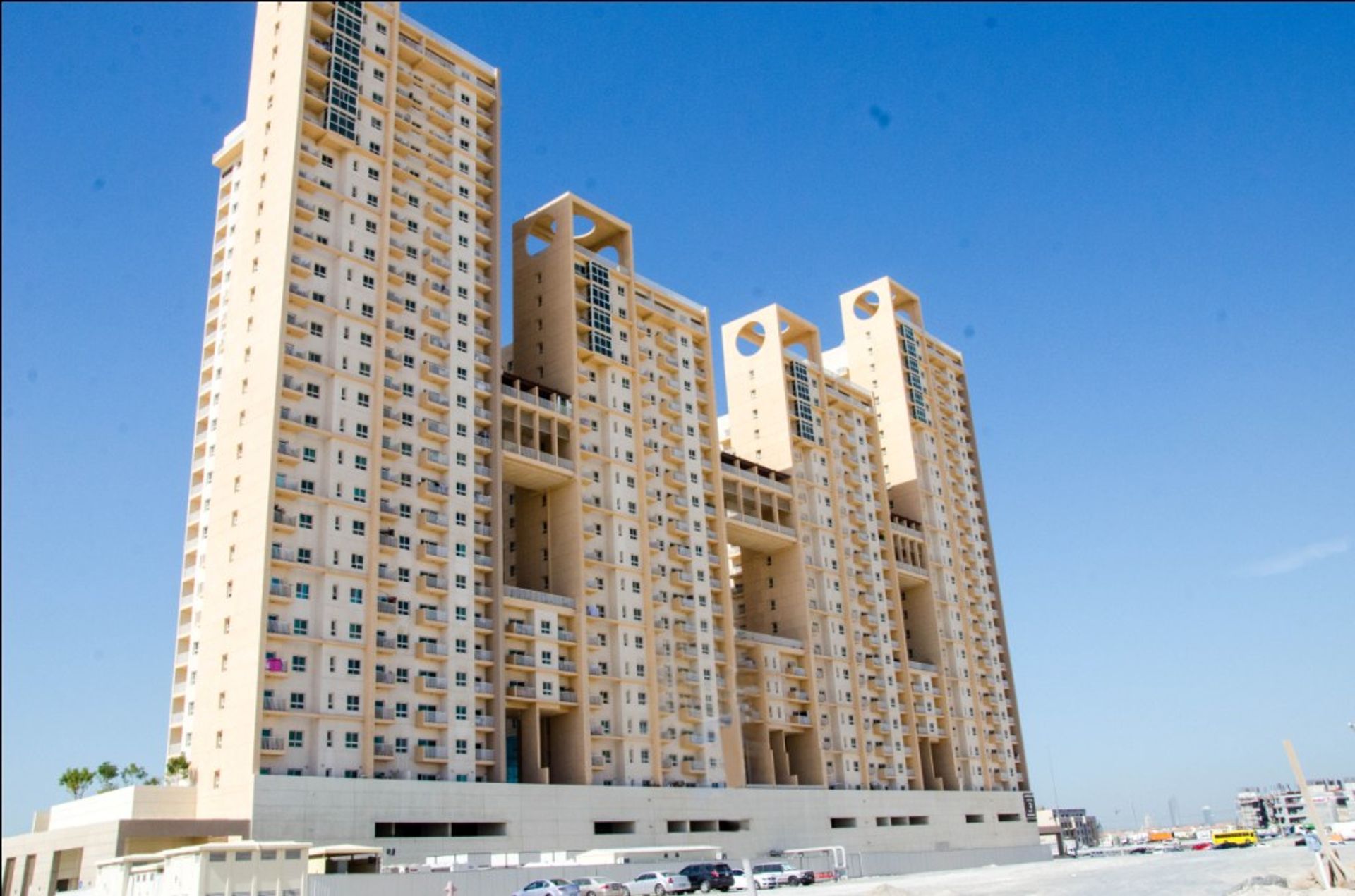 Condominium in Dubai, Dubai 10844560