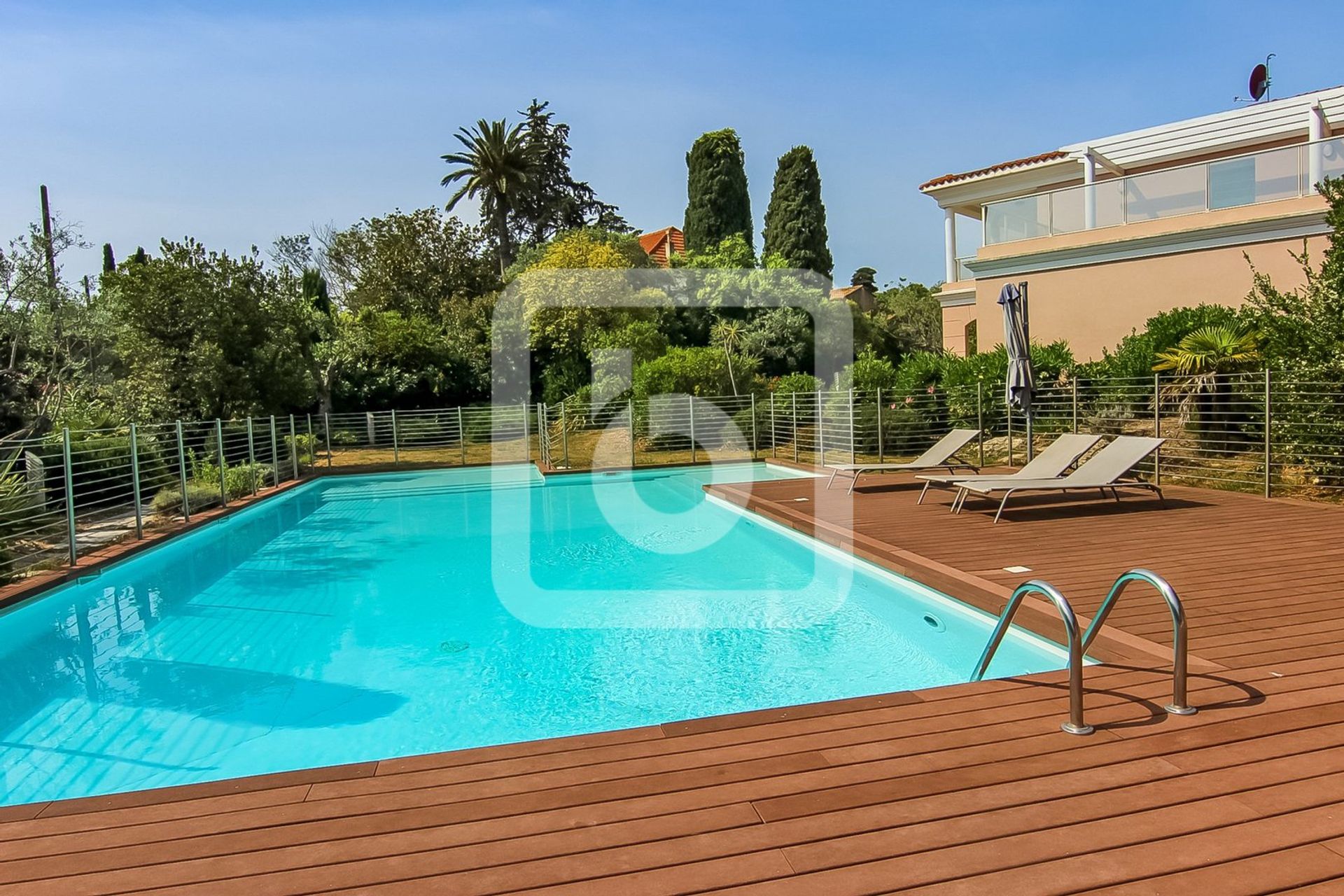 Huis in Antibes, Provence-Alpes-Côte d'Azur 10844603