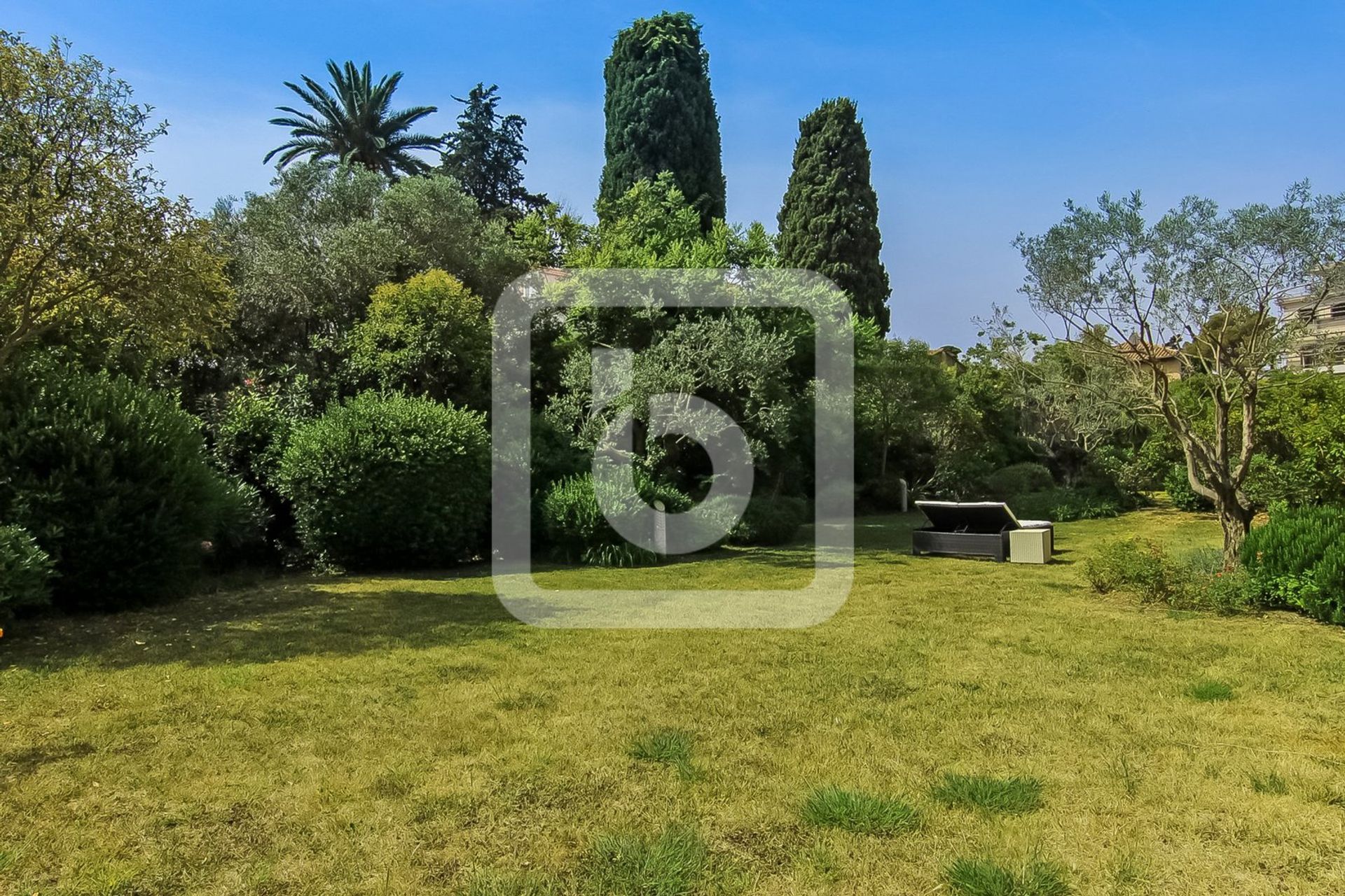 Rumah di Juan-les-Pins, Provence-Alpes-Cote d'Azur 10844603