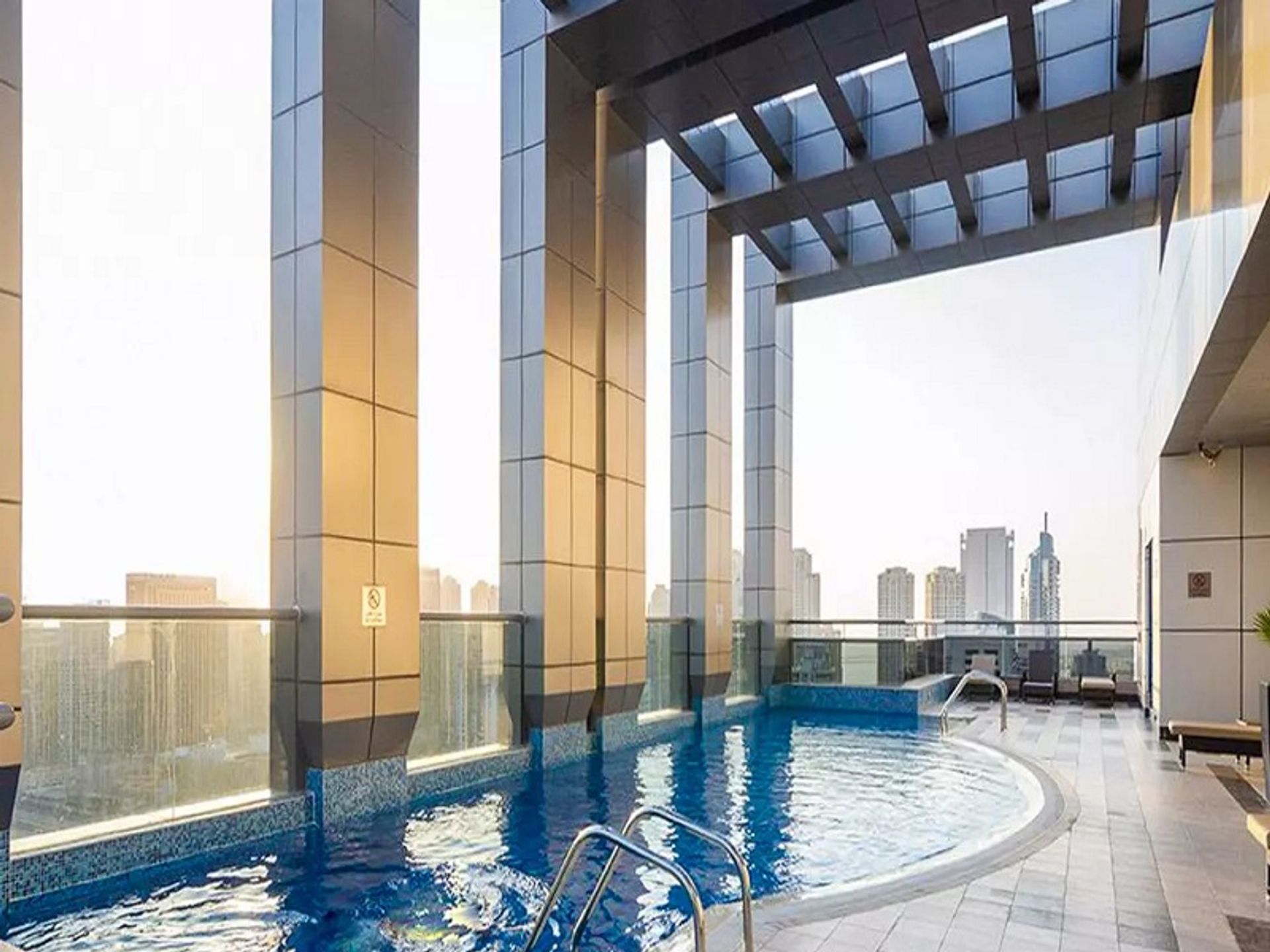 Condominium in Dubai, Dubai 10844662