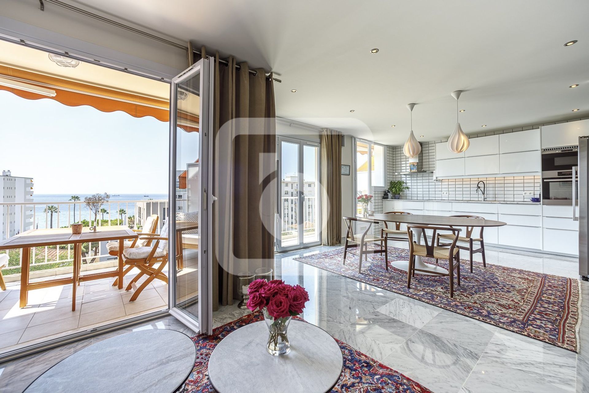 Condominium dans Antibes, Provence-Alpes-Côte d'Azur 10844696