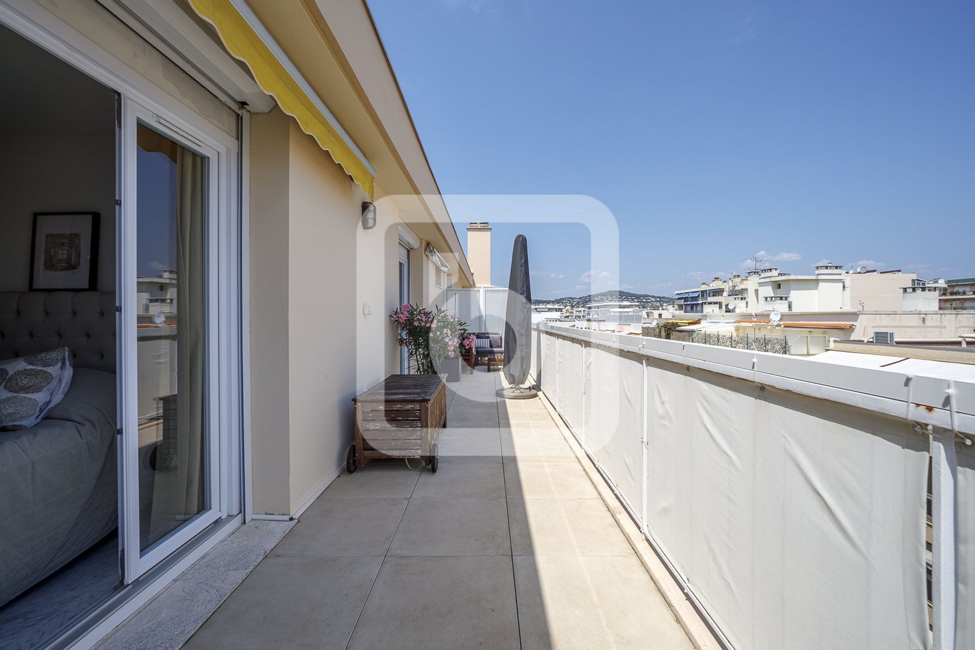 Condominium dans Antibes, Provence-Alpes-Côte d'Azur 10844696