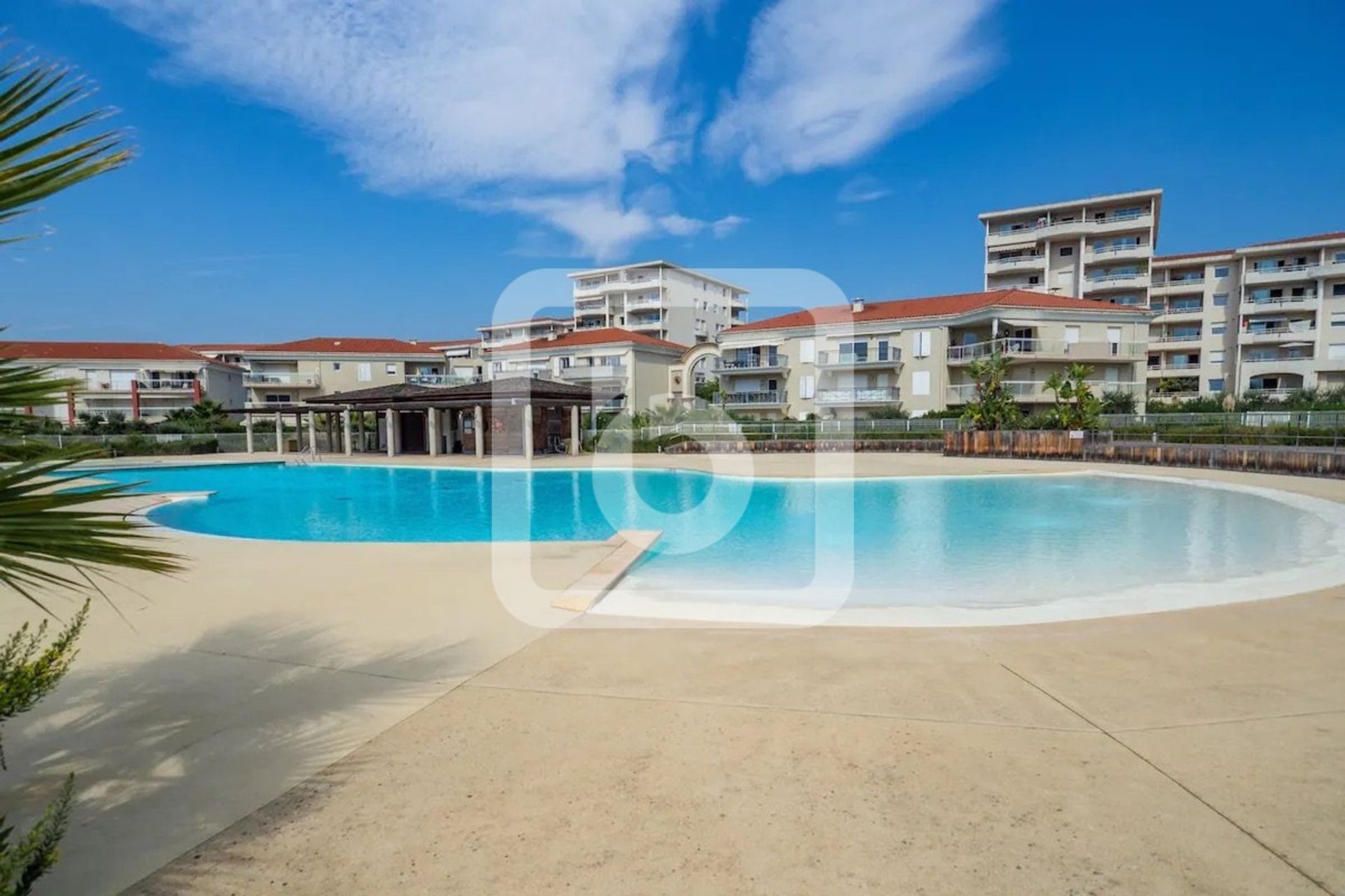 Condominium dans Antibes, Provence-Alpes-Côte d'Azur 10844713