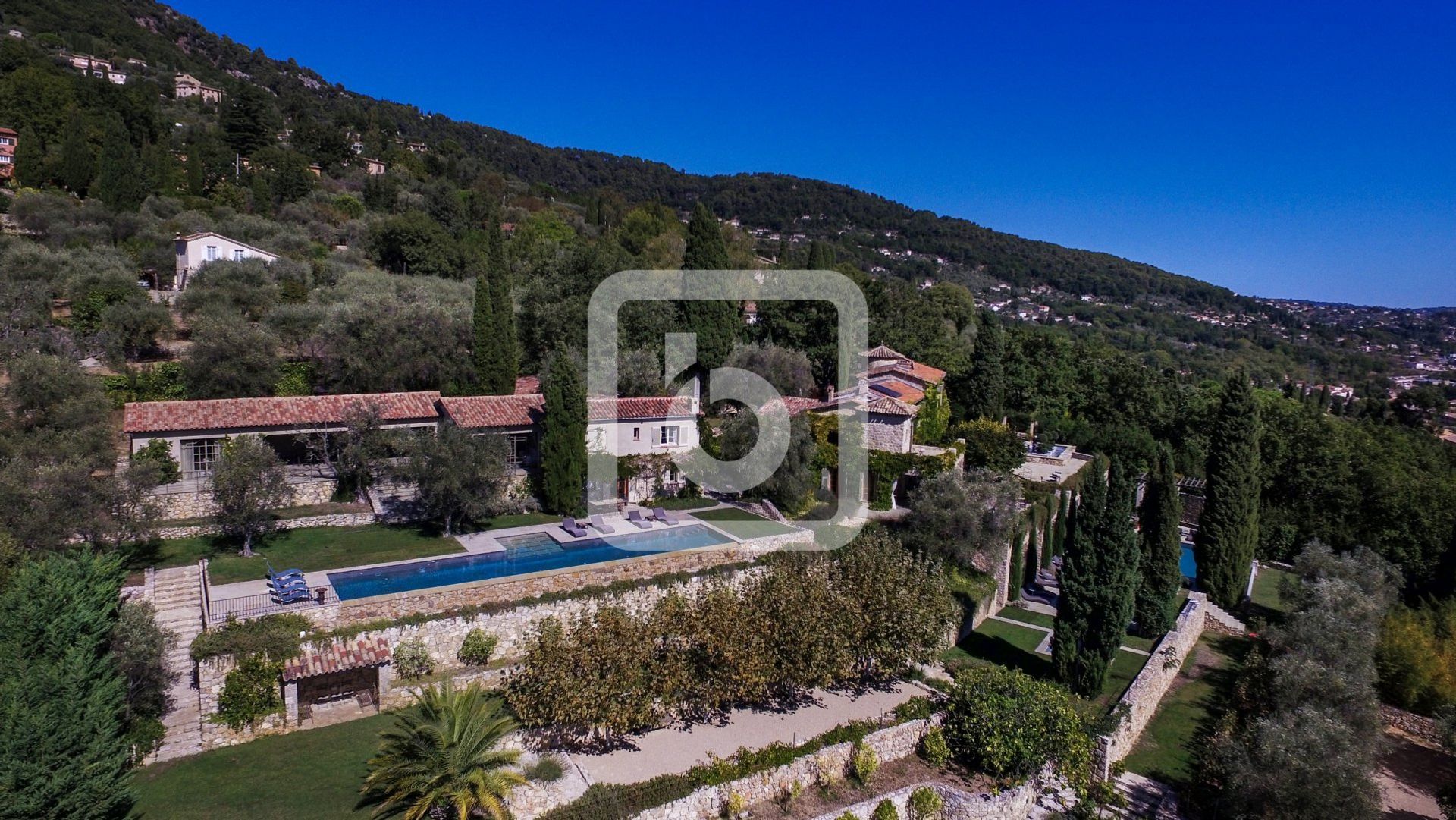 casa en Cabris, Provence-Alpes-Côte d'Azur 10844730