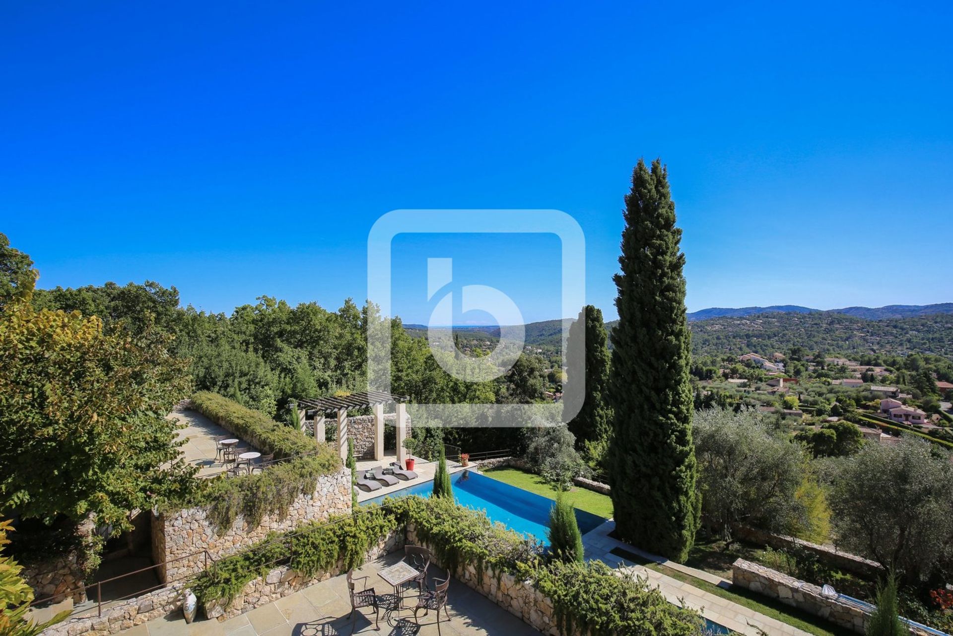 casa en Cabris, Provence-Alpes-Côte d'Azur 10844730