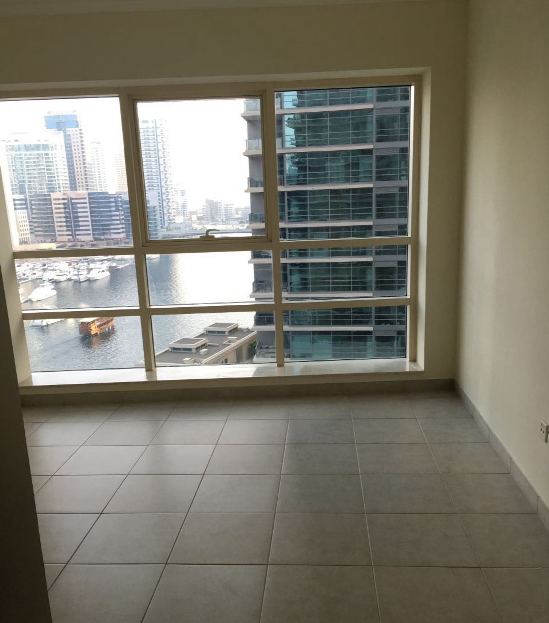 Condominium in Dubai, Dubai 10844793