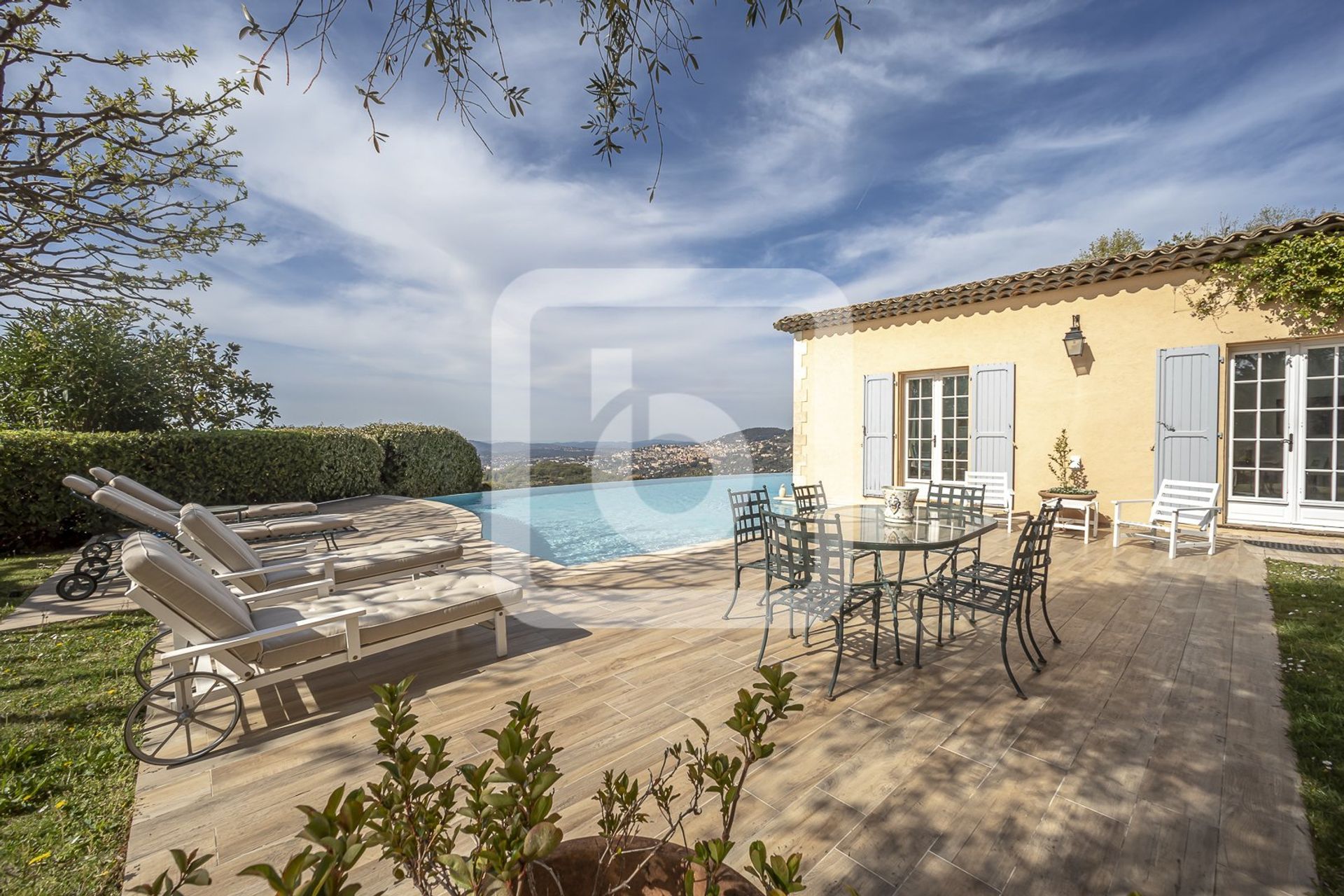 casa en Châteauneuf, Provence-Alpes-Côte d'Azur 10844804