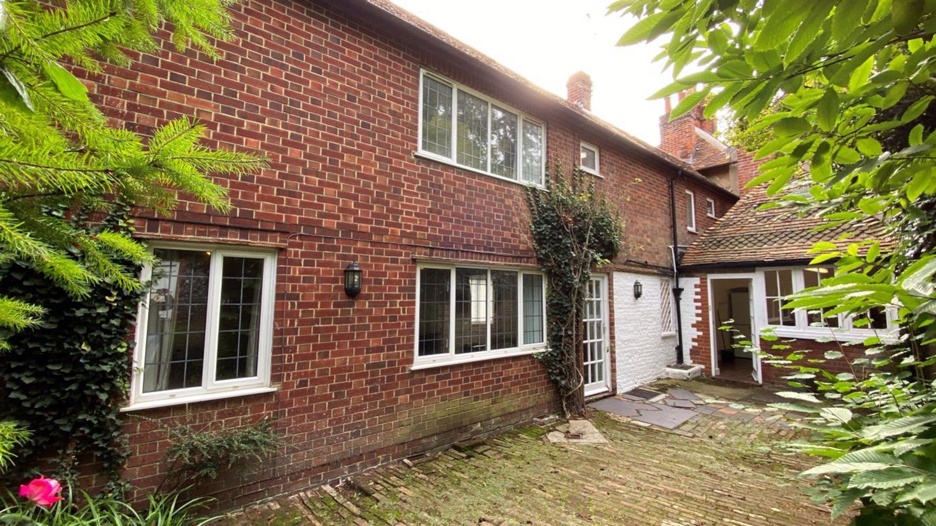 Huis in Canterbury, Kent 10845004