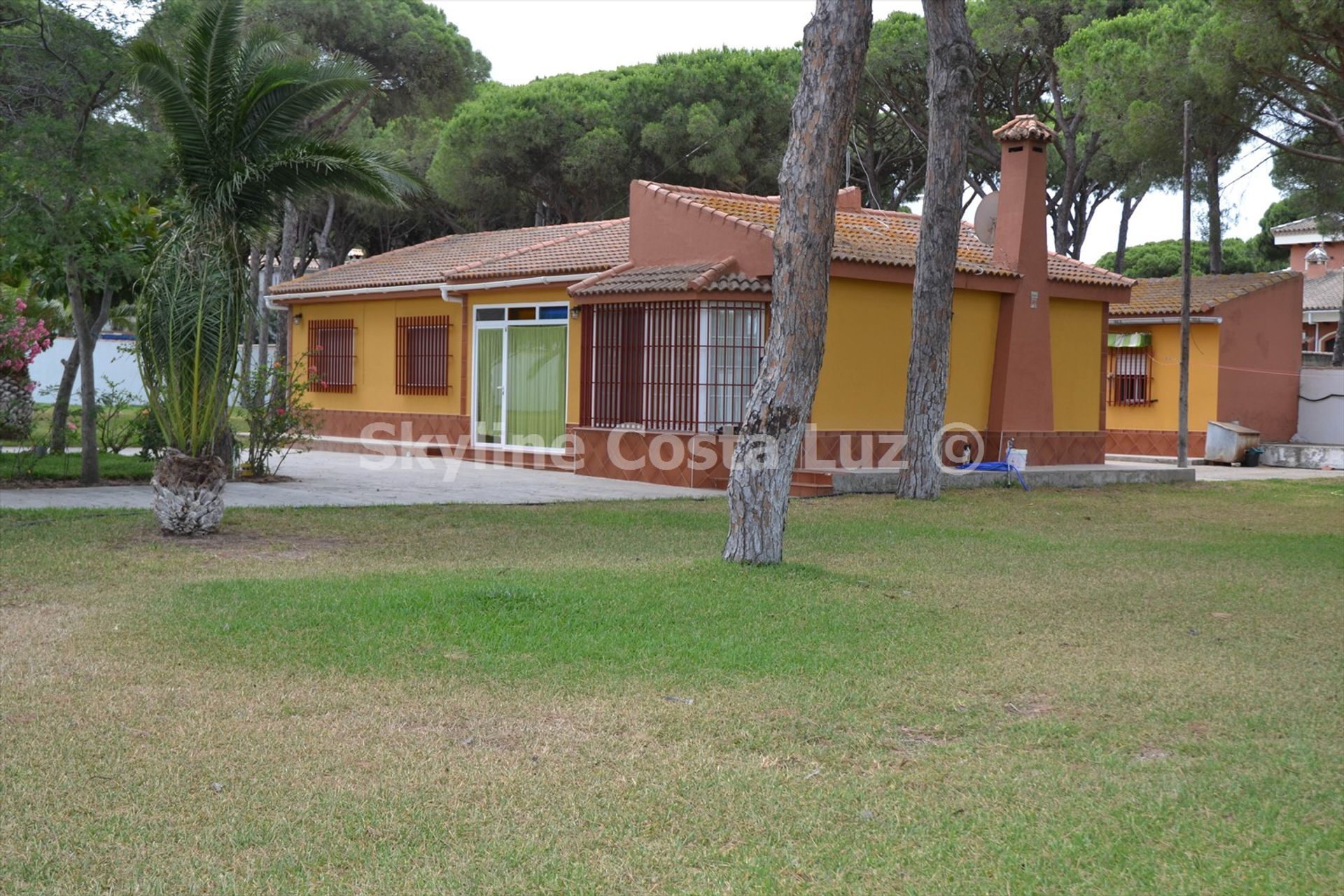 House in Chiclana de la Frontera, Andalucía 10845072