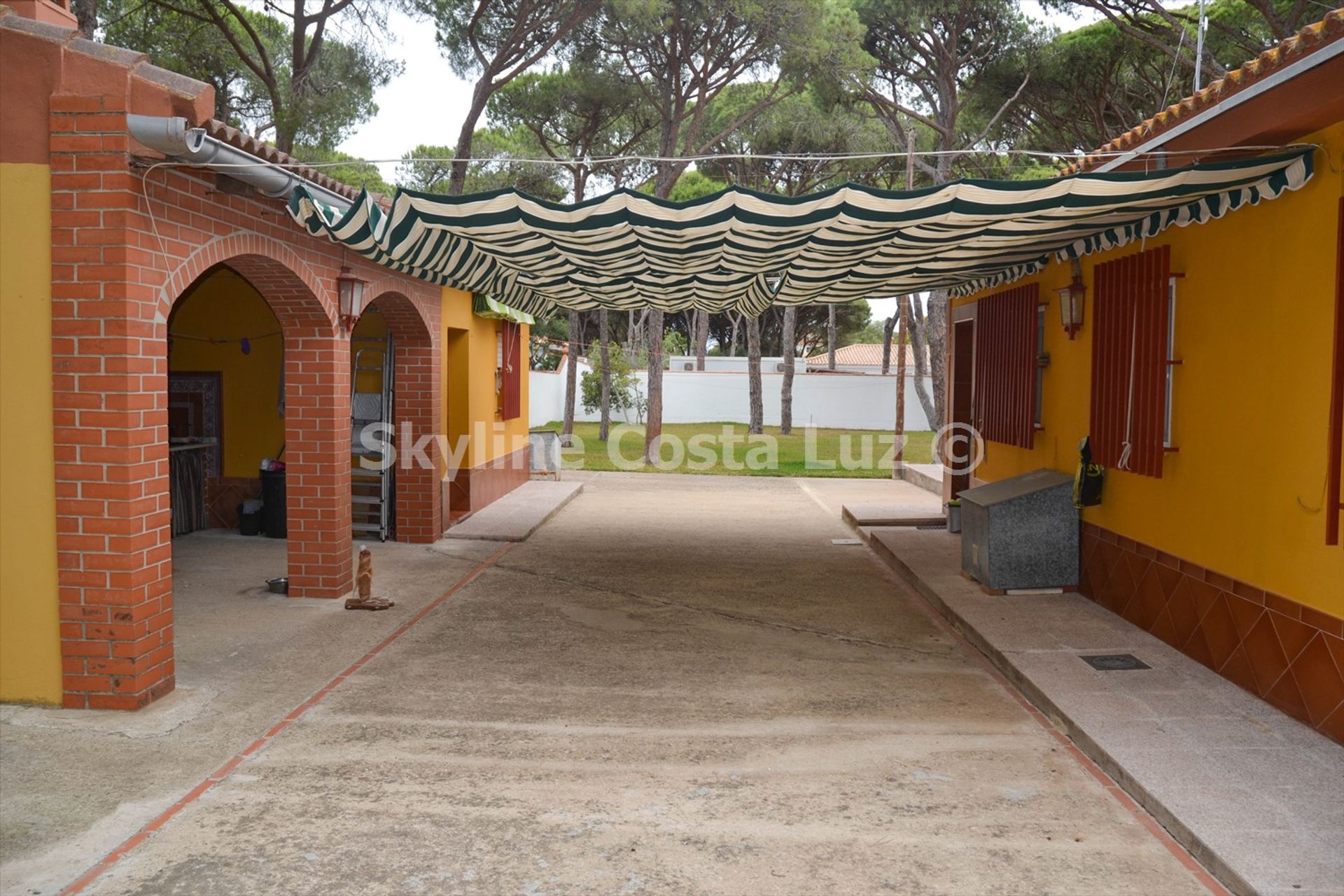 House in Chiclana de la Frontera, Andalucía 10845072