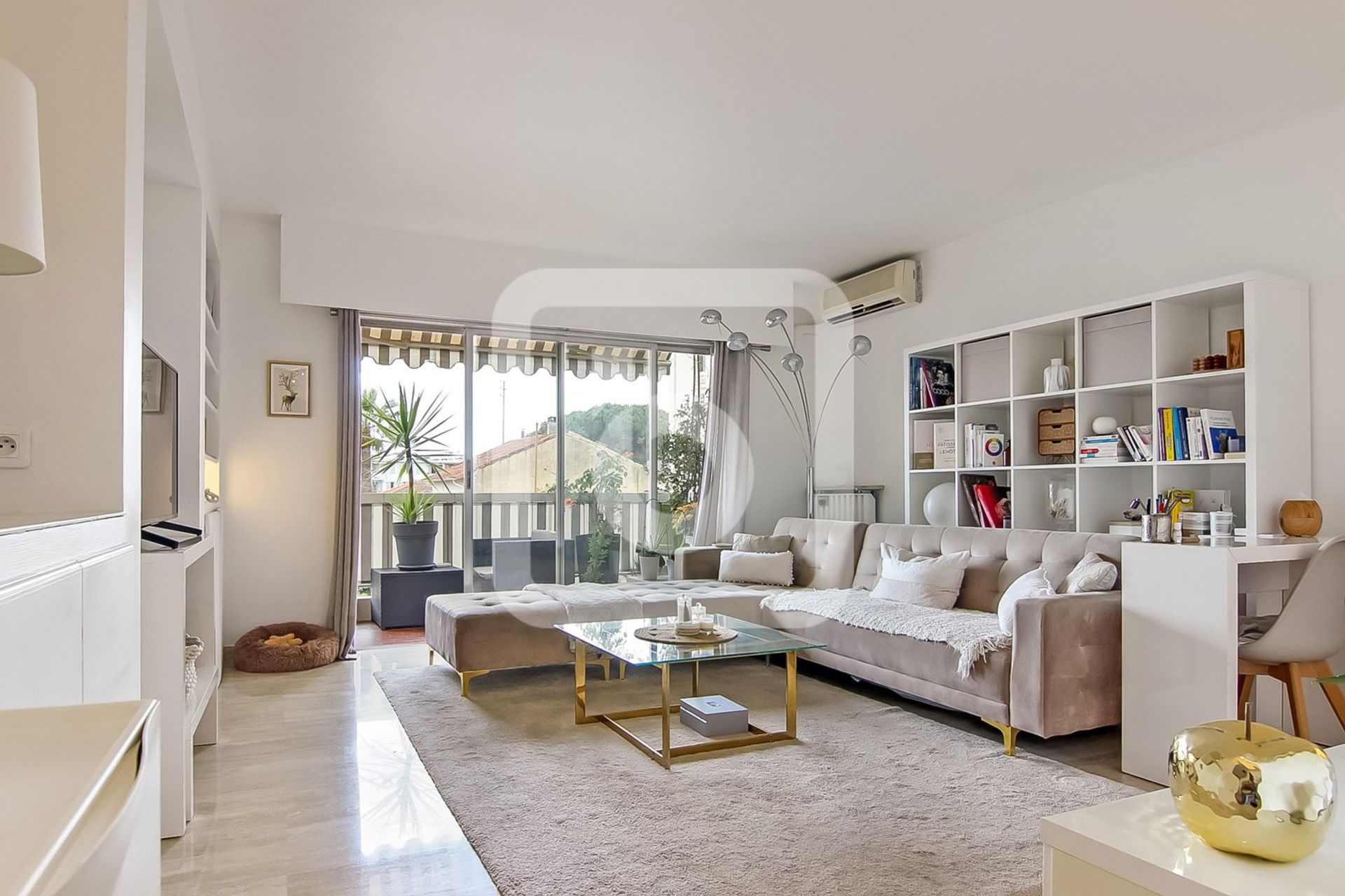 Condominio nel Cannes, Provence-Alpes-Côte d'Azur 10845256