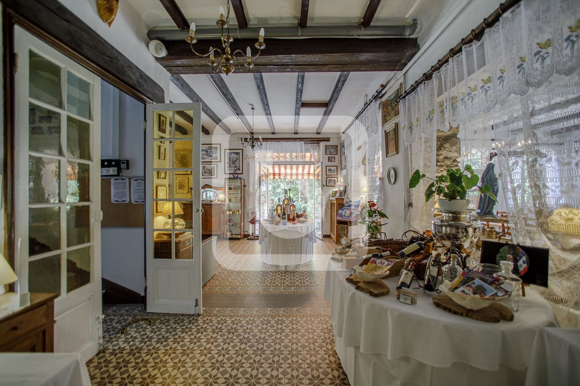 Casa nel Tourrettes-sur-Loup, Provence-Alpes-Côte d'Azur 10845290