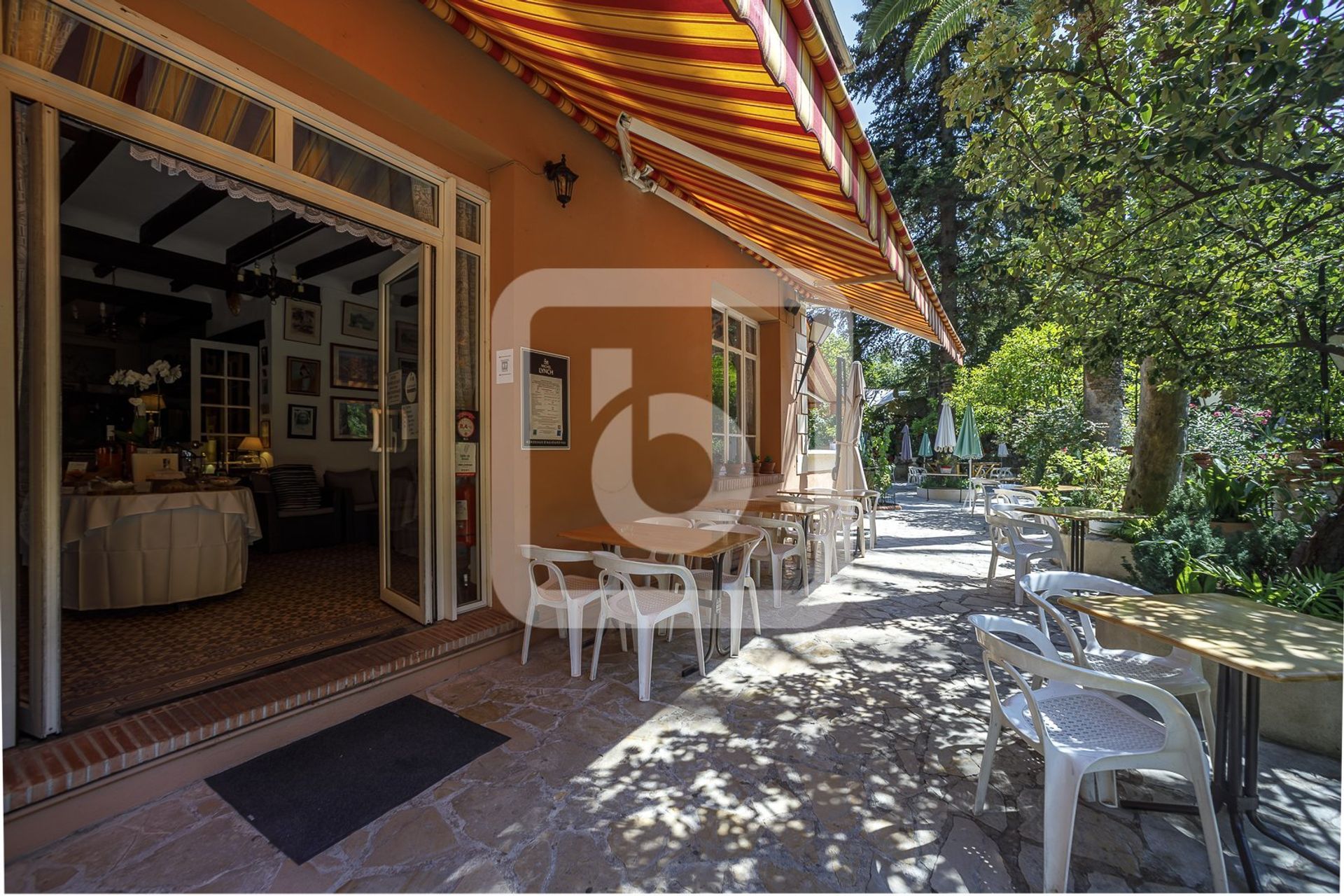 Casa nel Tourrettes-sur-Loup, Provence-Alpes-Côte d'Azur 10845290