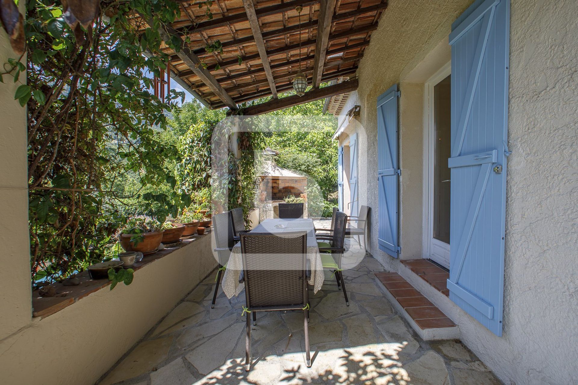 Будинок в Tourrettes-sur-Loup, Provence-Alpes-Côte d'Azur 10845323