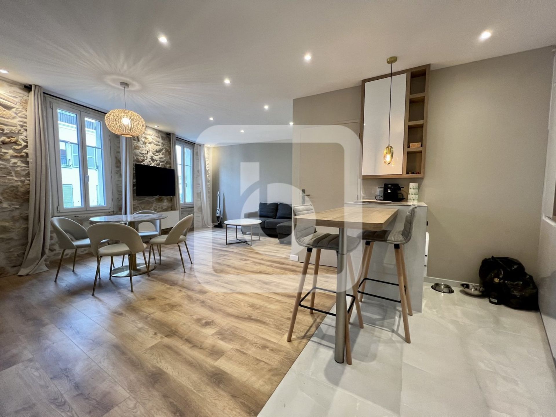 Condominium in Antibes, Provence-Alpes-Côte d'Azur 10845354