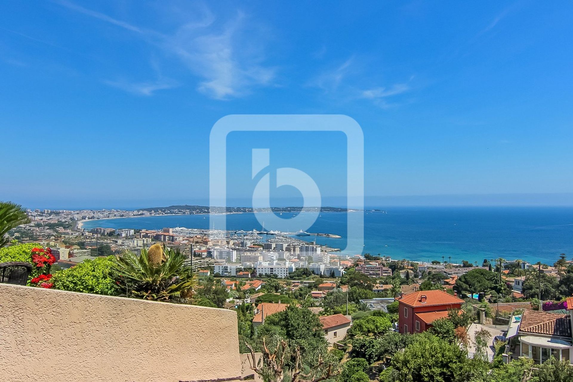 Eigentumswohnung im Vallauris, Provence-Alpes-Côte d'Azur 10845367