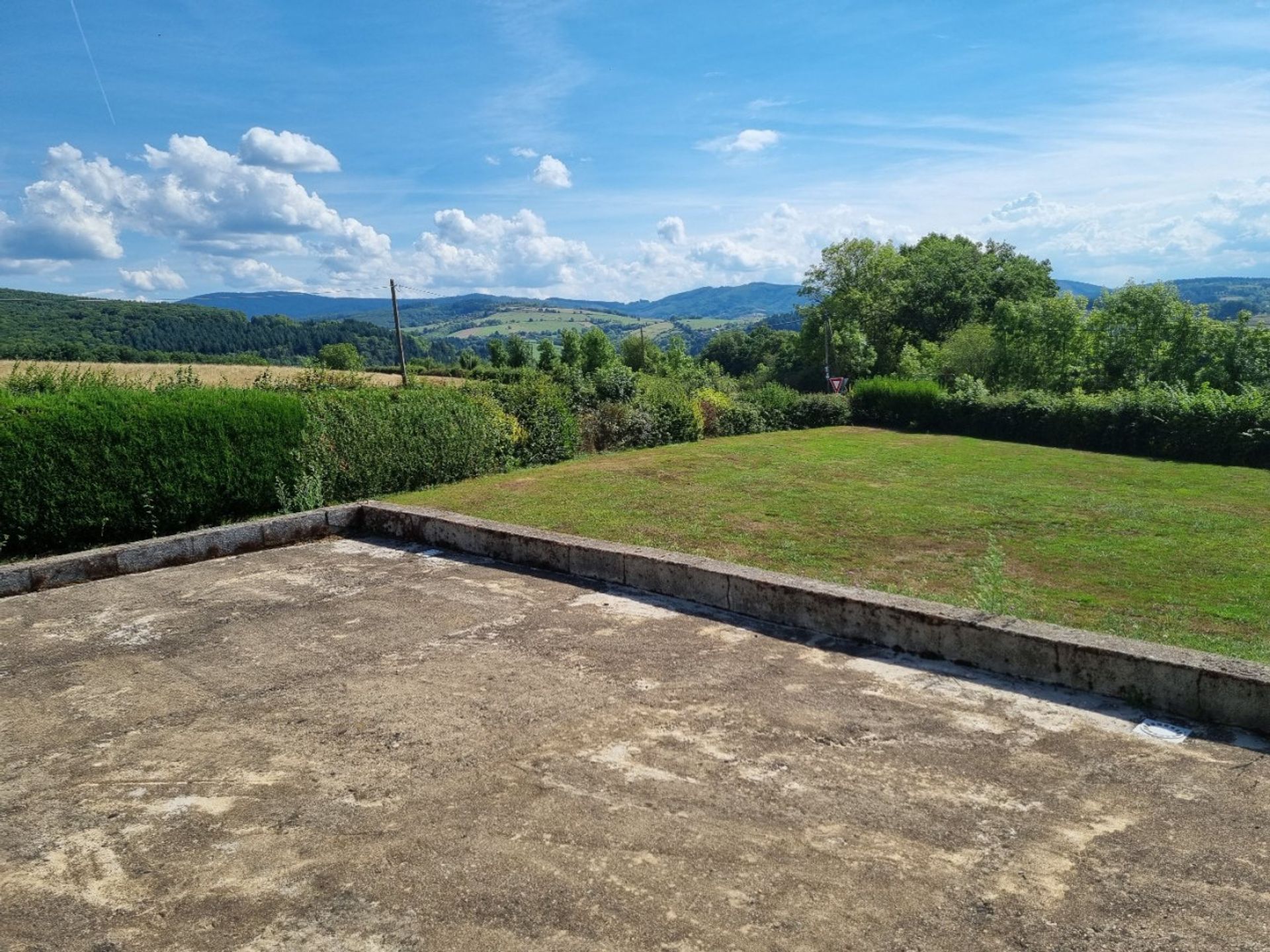 Inny w Ferrières-sur-Sichon, Auvergne-Rhône-Alpes 10845370