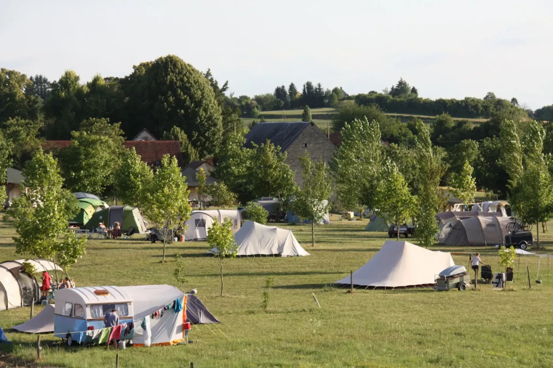 Tanah di Montaigu-le-Blin, Auvergne-Rhône-Alpes 10845376