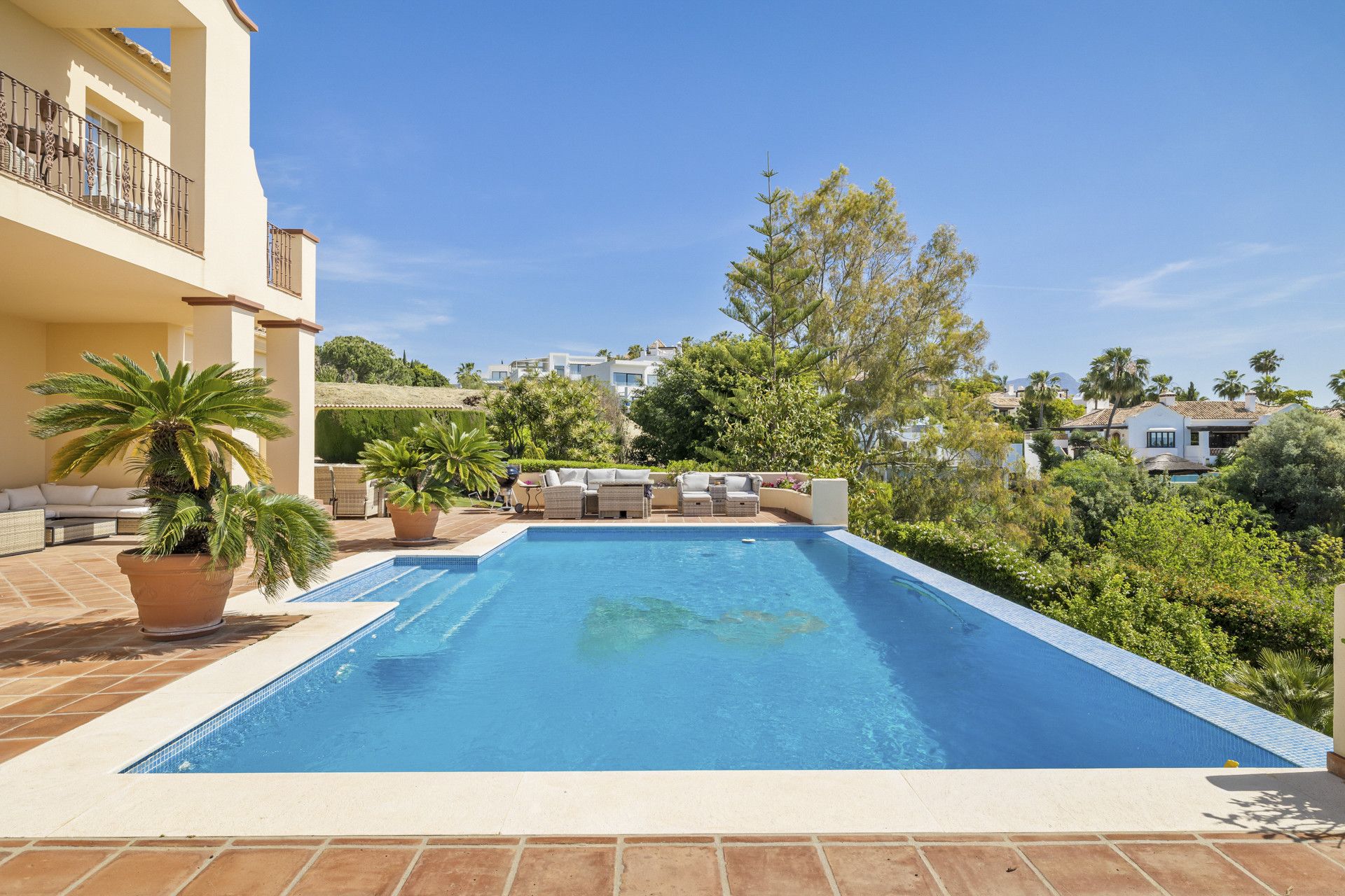 House in Benahavís, Andalucía 10845534