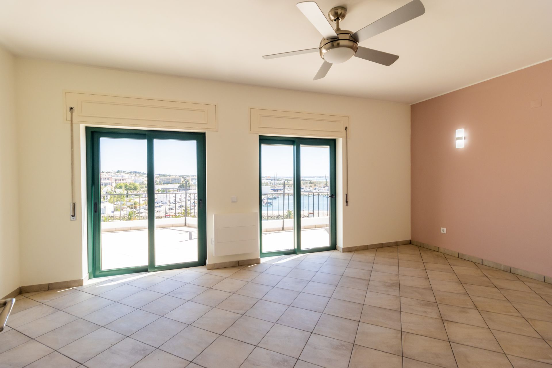 Condominium in Lagos, Faro 10845591