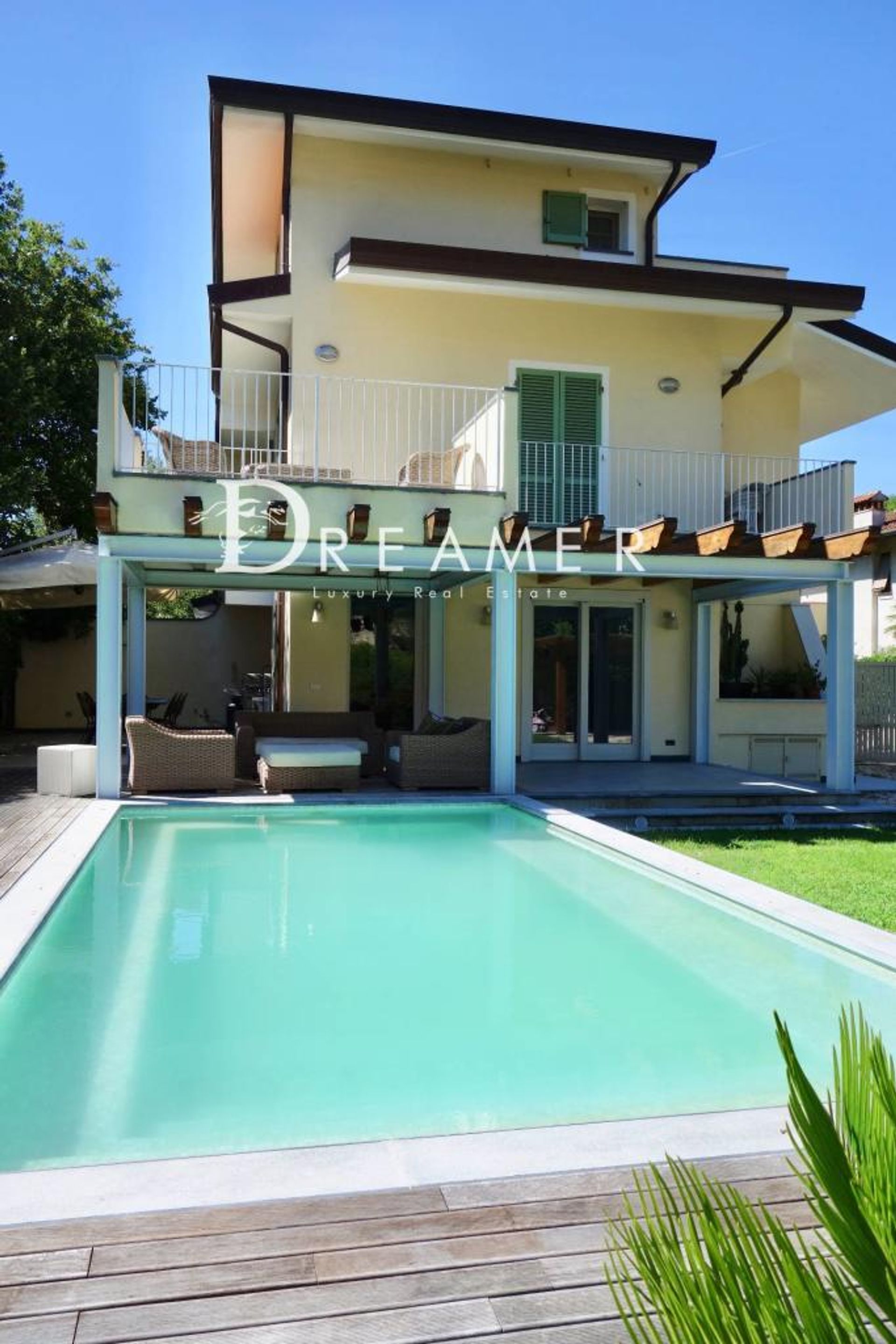 Rumah di Forte dei Marmi, Tuscany 10845682