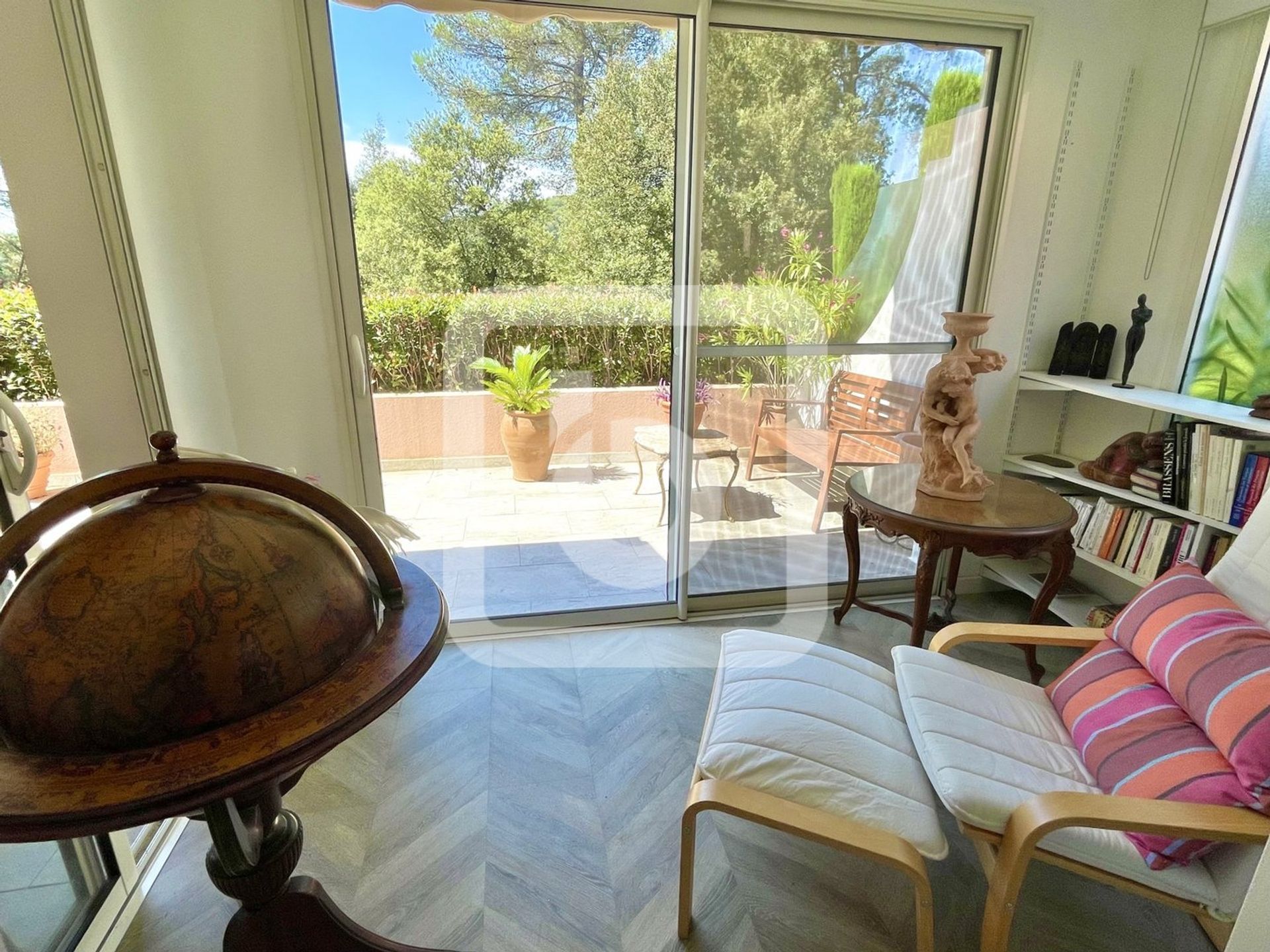 loger dans Mougins, Provence-Alpes-Côte d'Azur 10845806