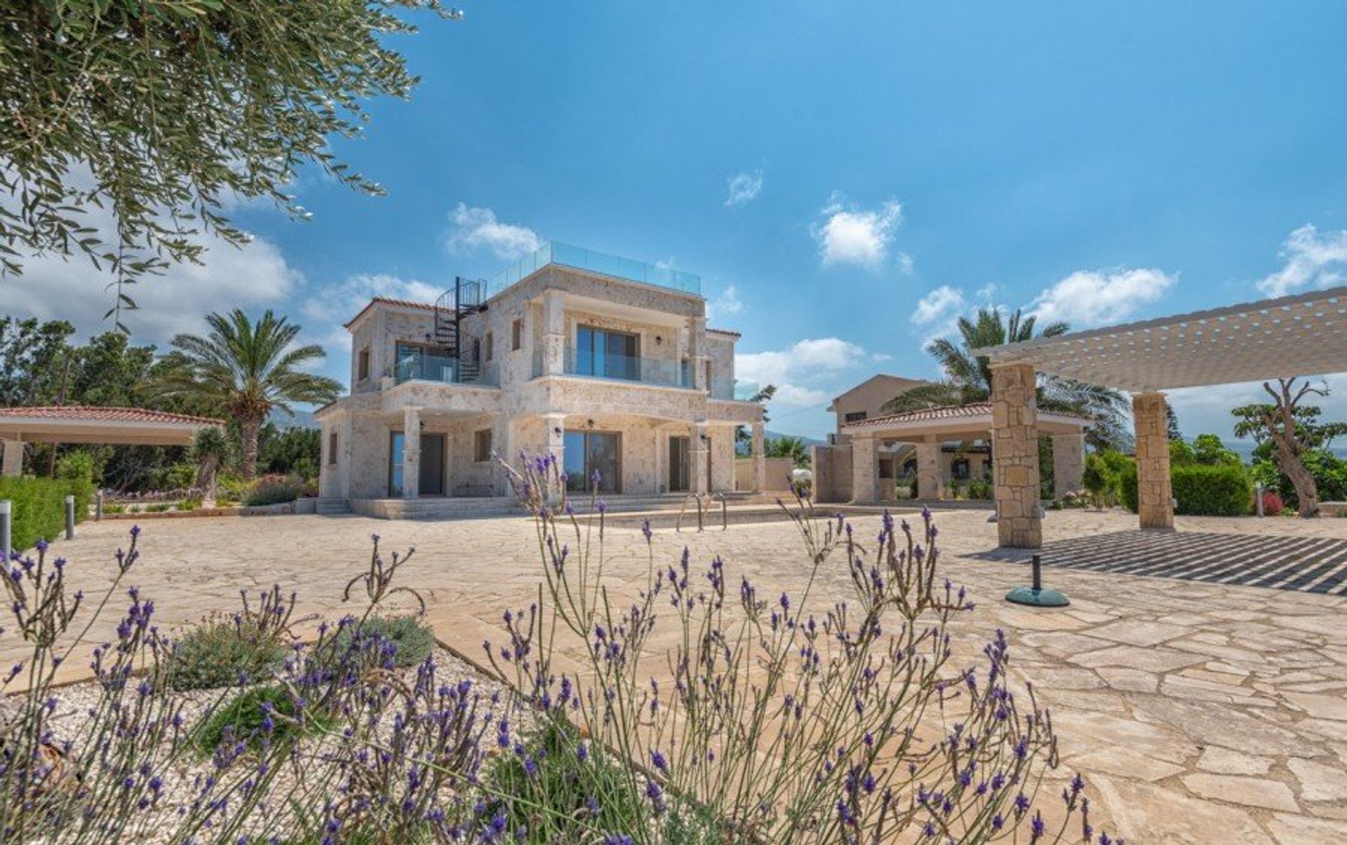 жилой дом в Peyia, Paphos 10846538