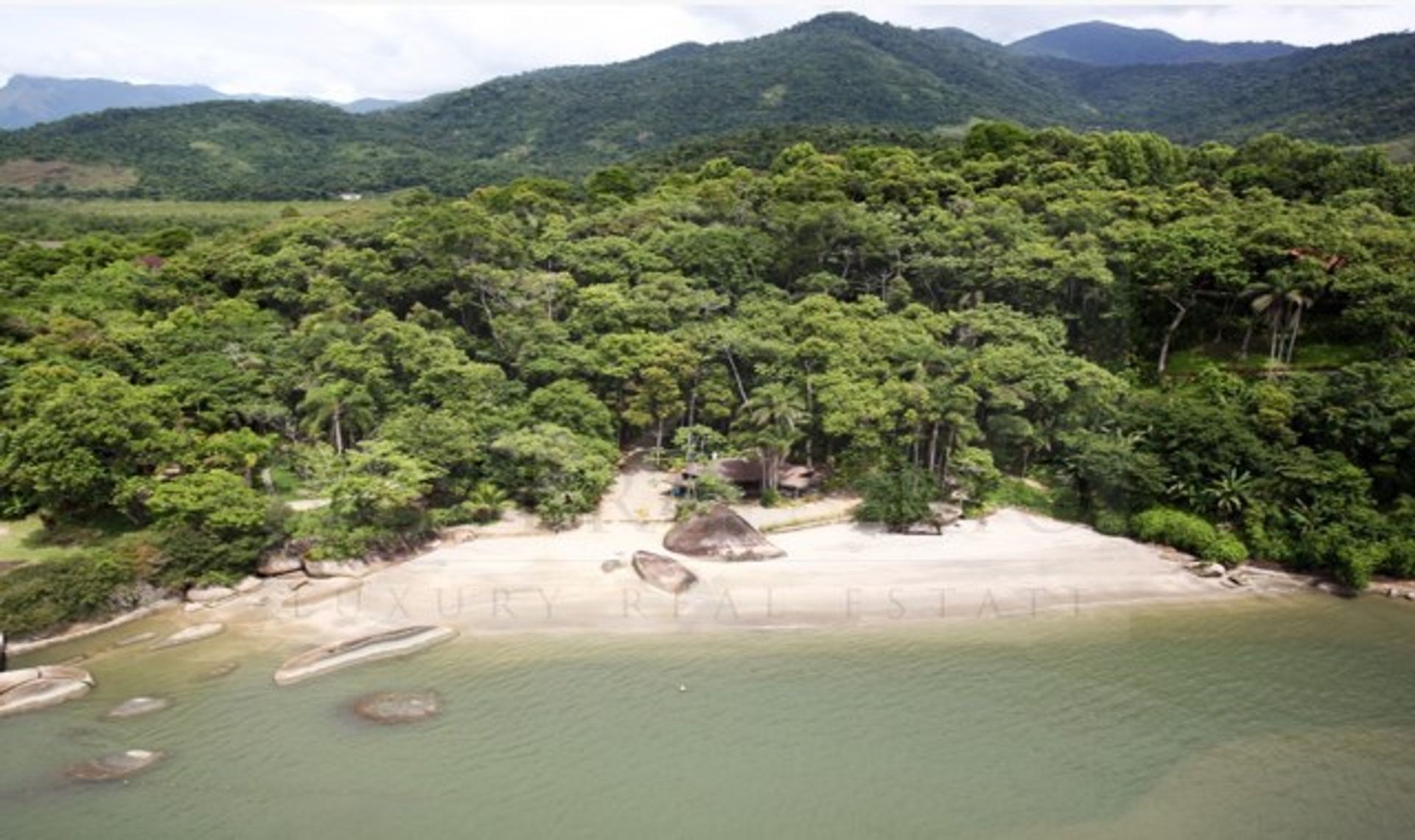 Detailhandel in Paraty, State of Rio de Janeiro 10846588