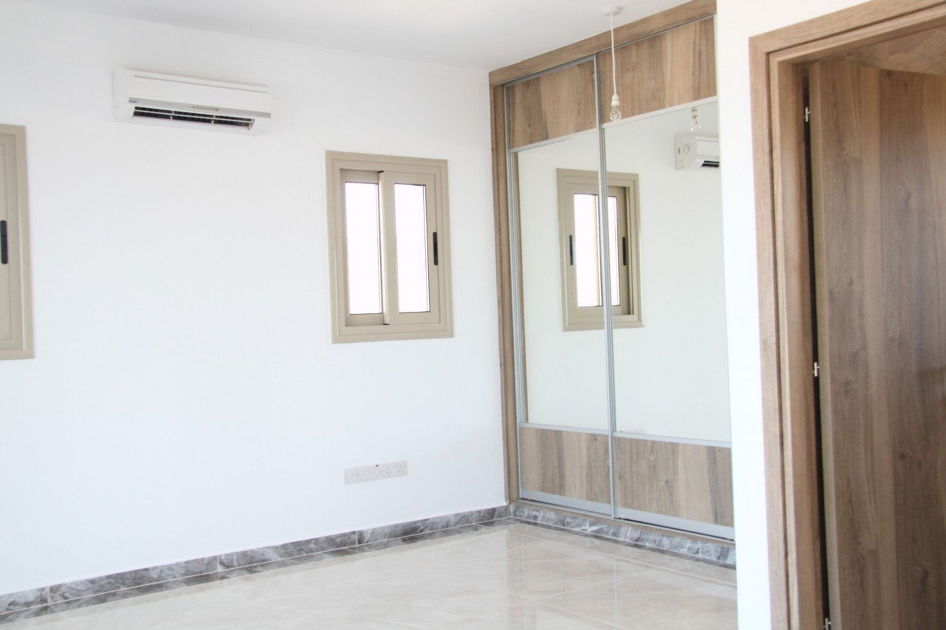 rumah dalam Peyia, Paphos 10846629