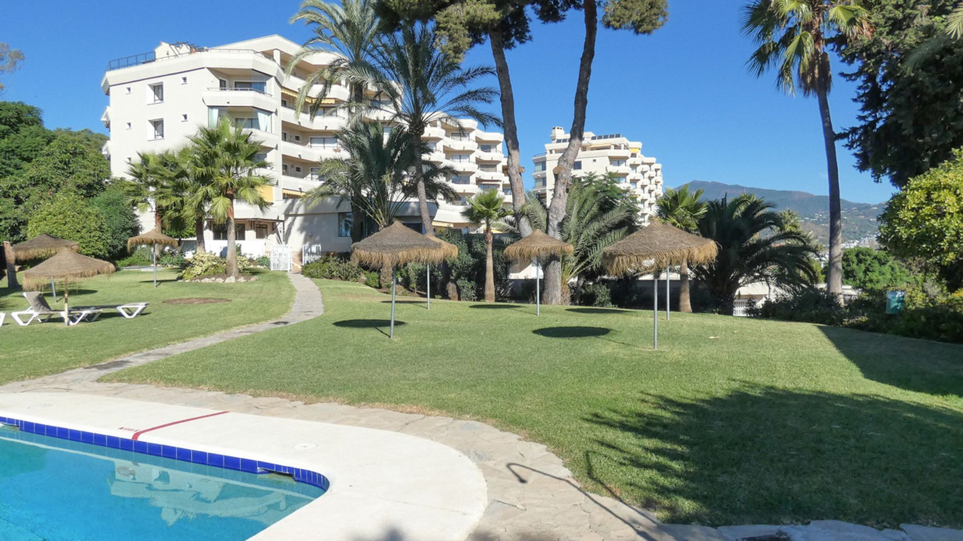 Condominio en La Atalaya, Andalucía 10847462