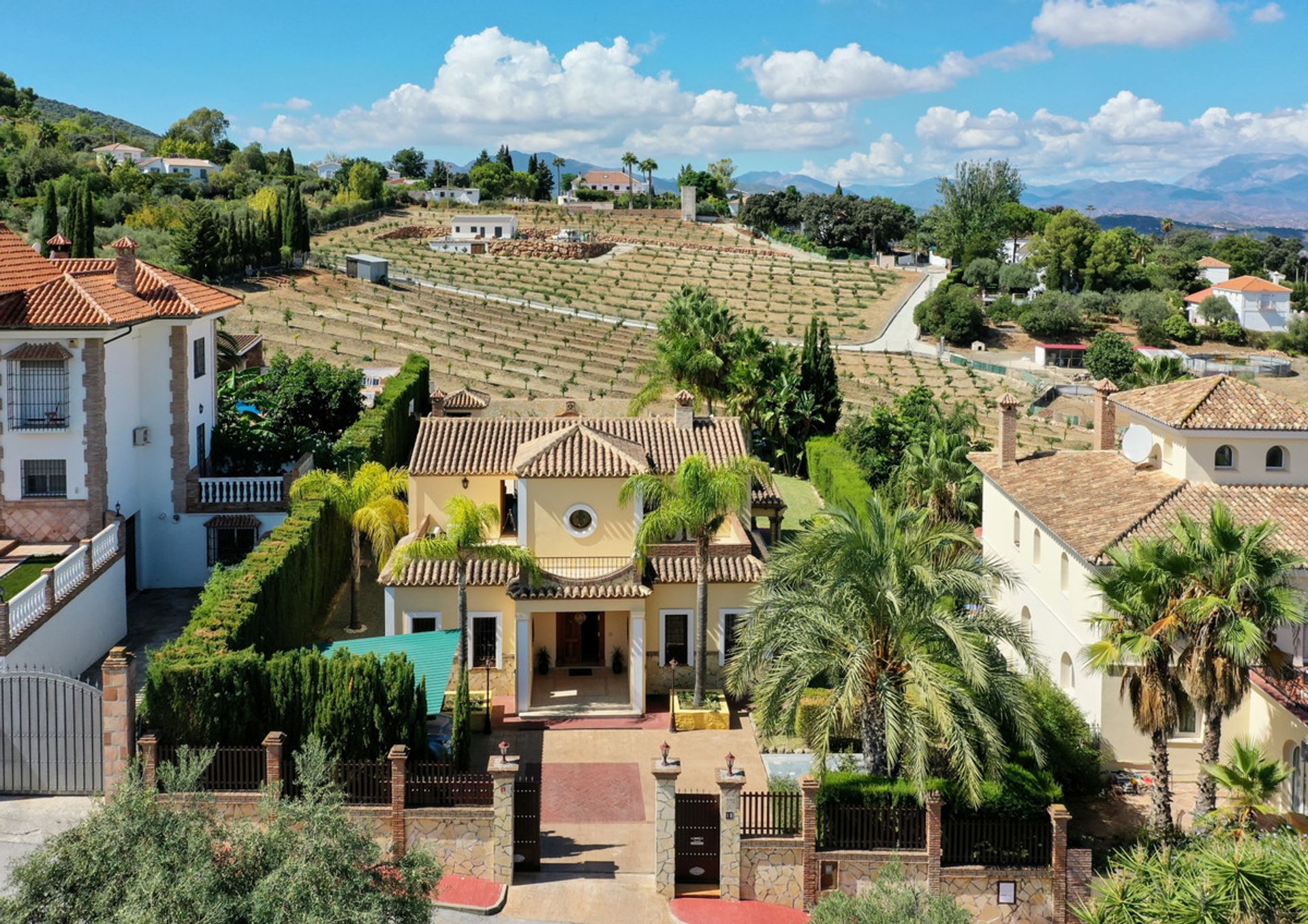 Rumah di Alhaurin el Grande, Andalusia 10847470